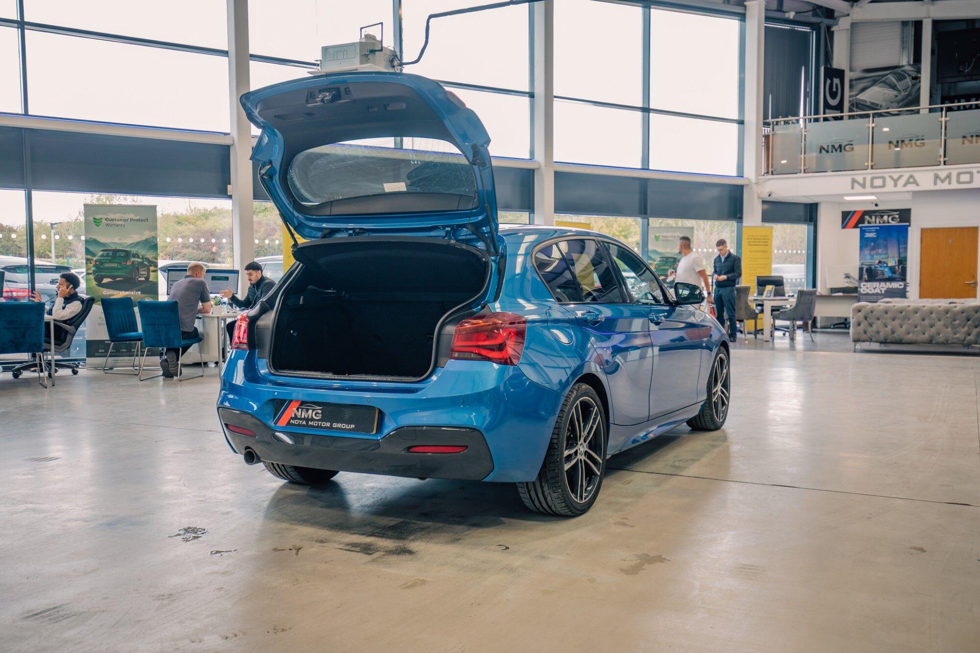 BMW 1 Series view 31