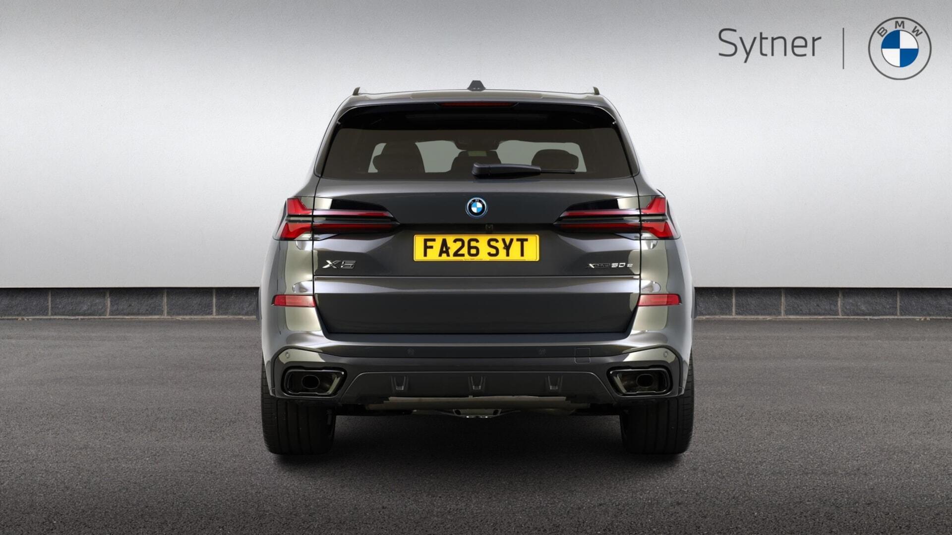 BMW X5 view 15