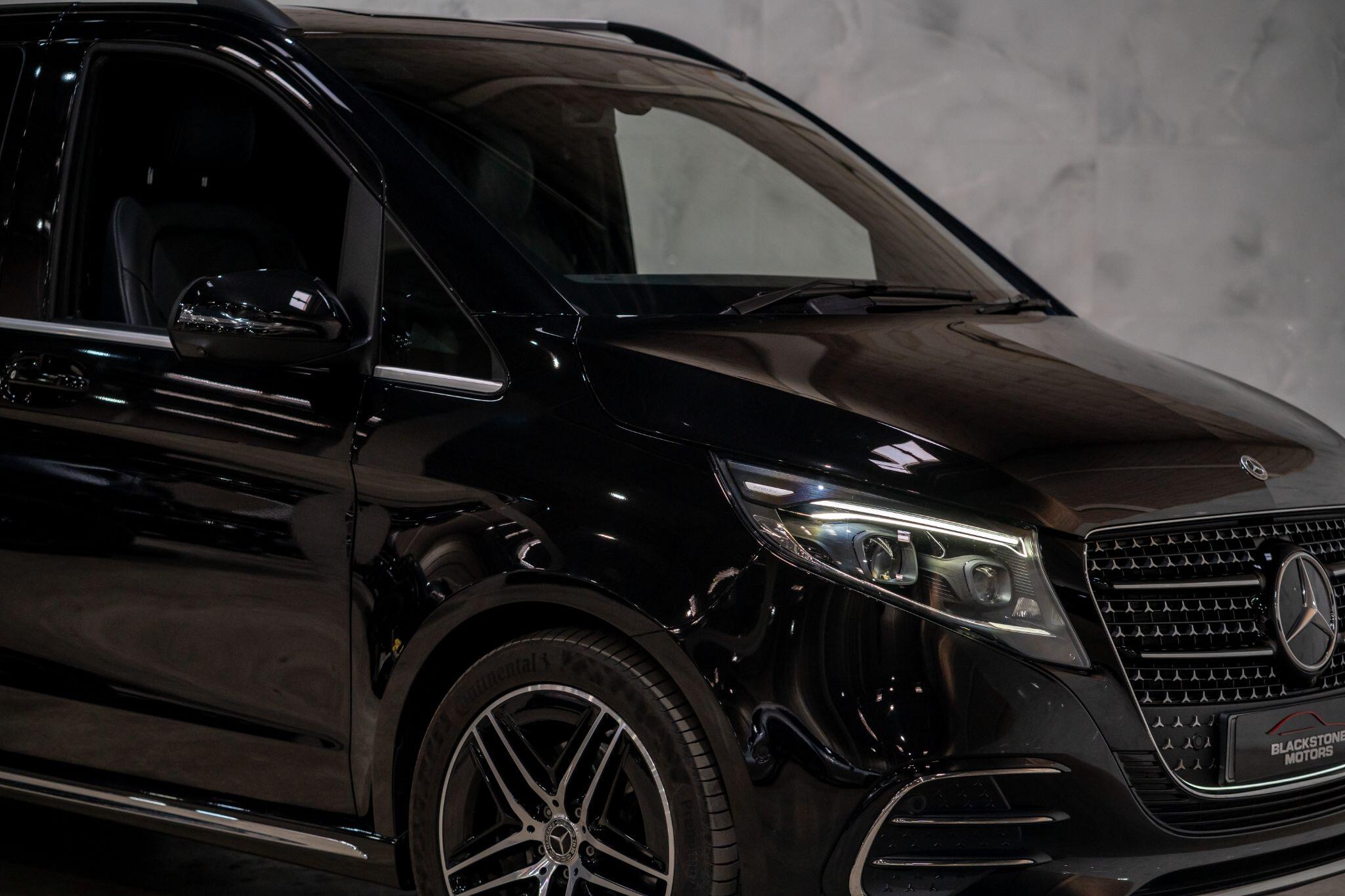 Mercedes-Benz V-Class view 41