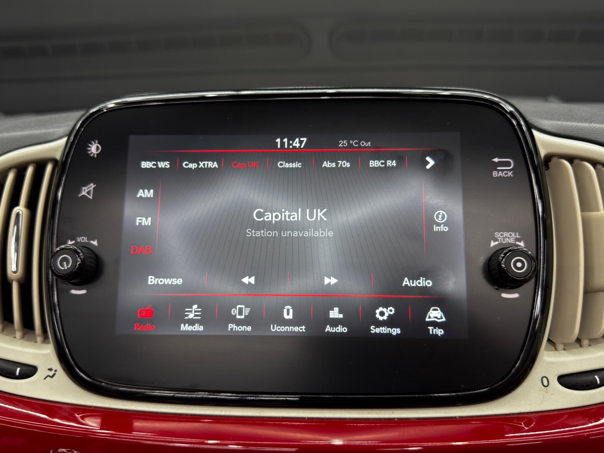 Fiat 500c view 26