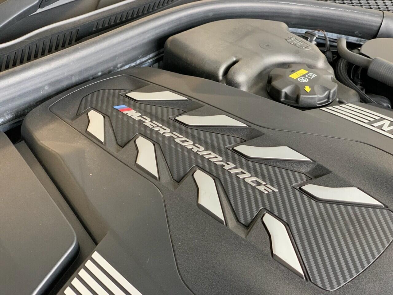 BMW 8 Series view 43