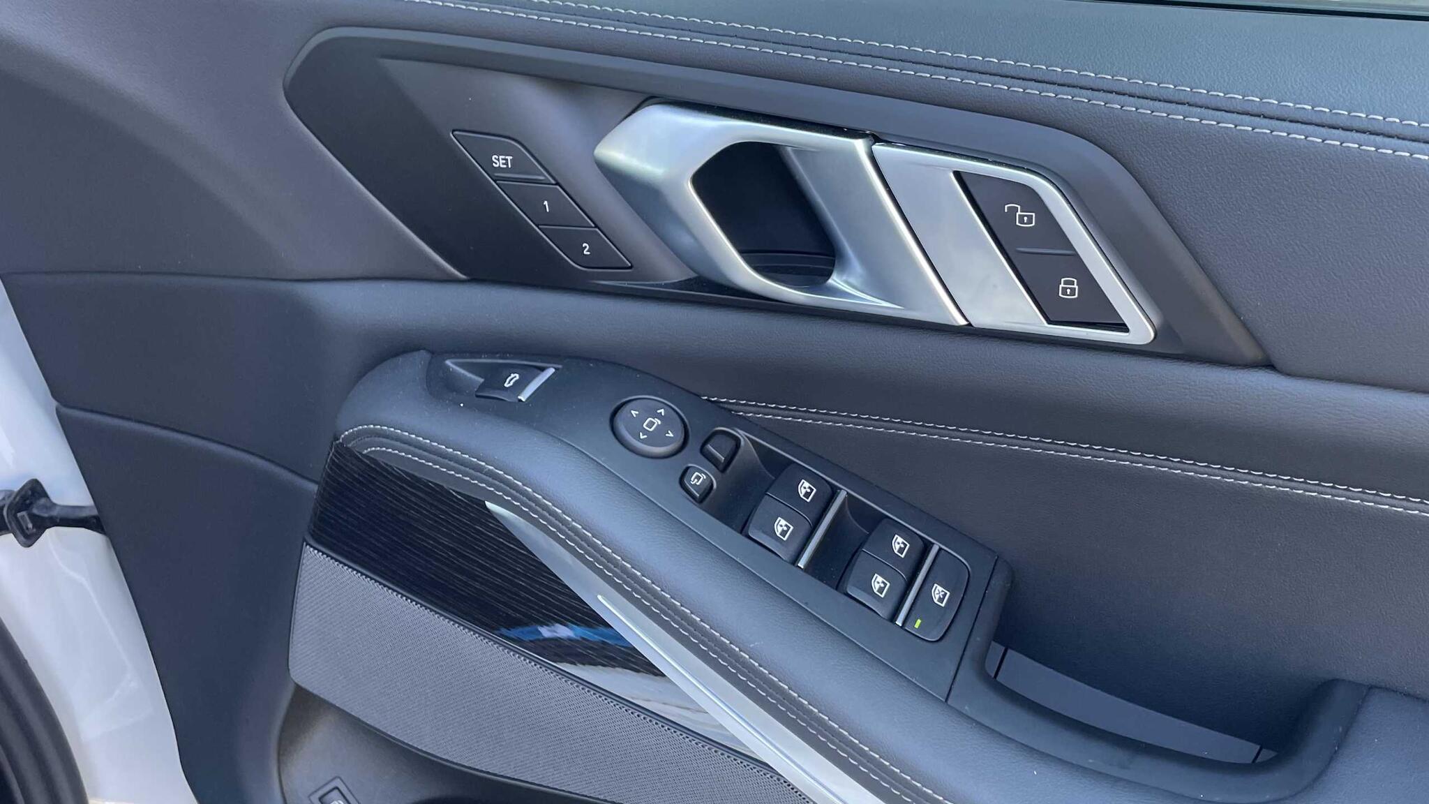 BMW X5 view 33