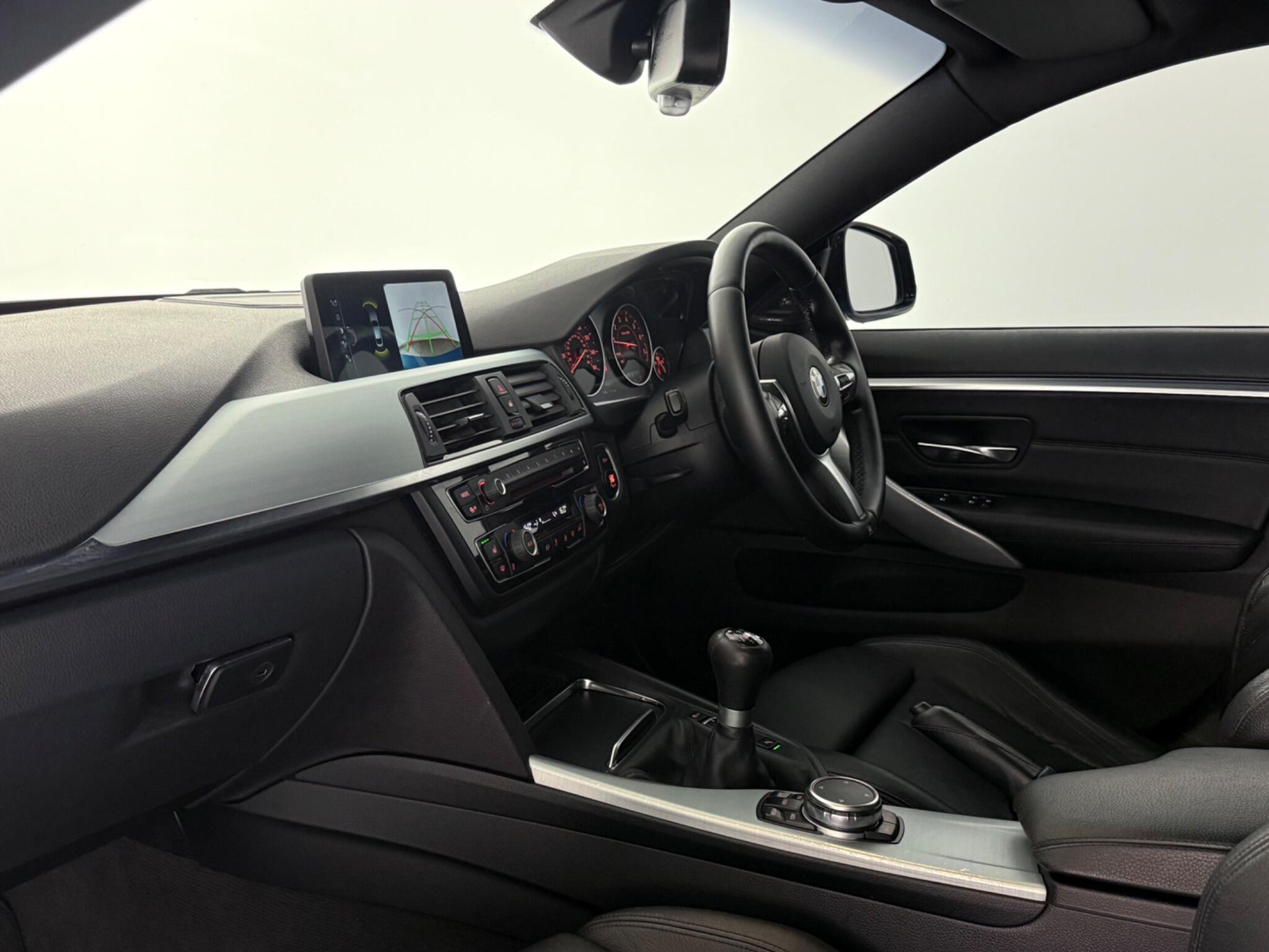 BMW 4 Series view 13
