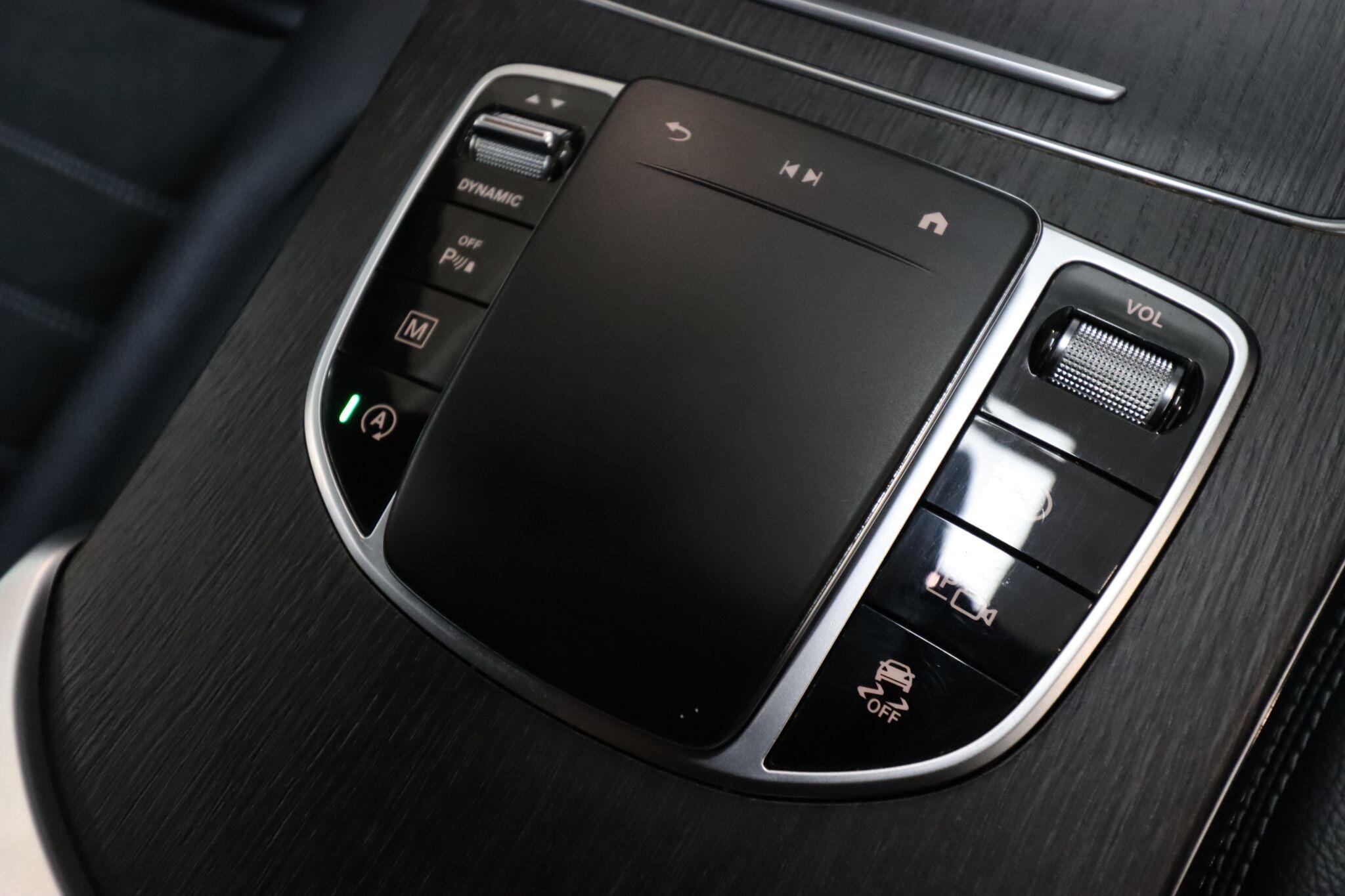 Mercedes-Benz GLC view 20