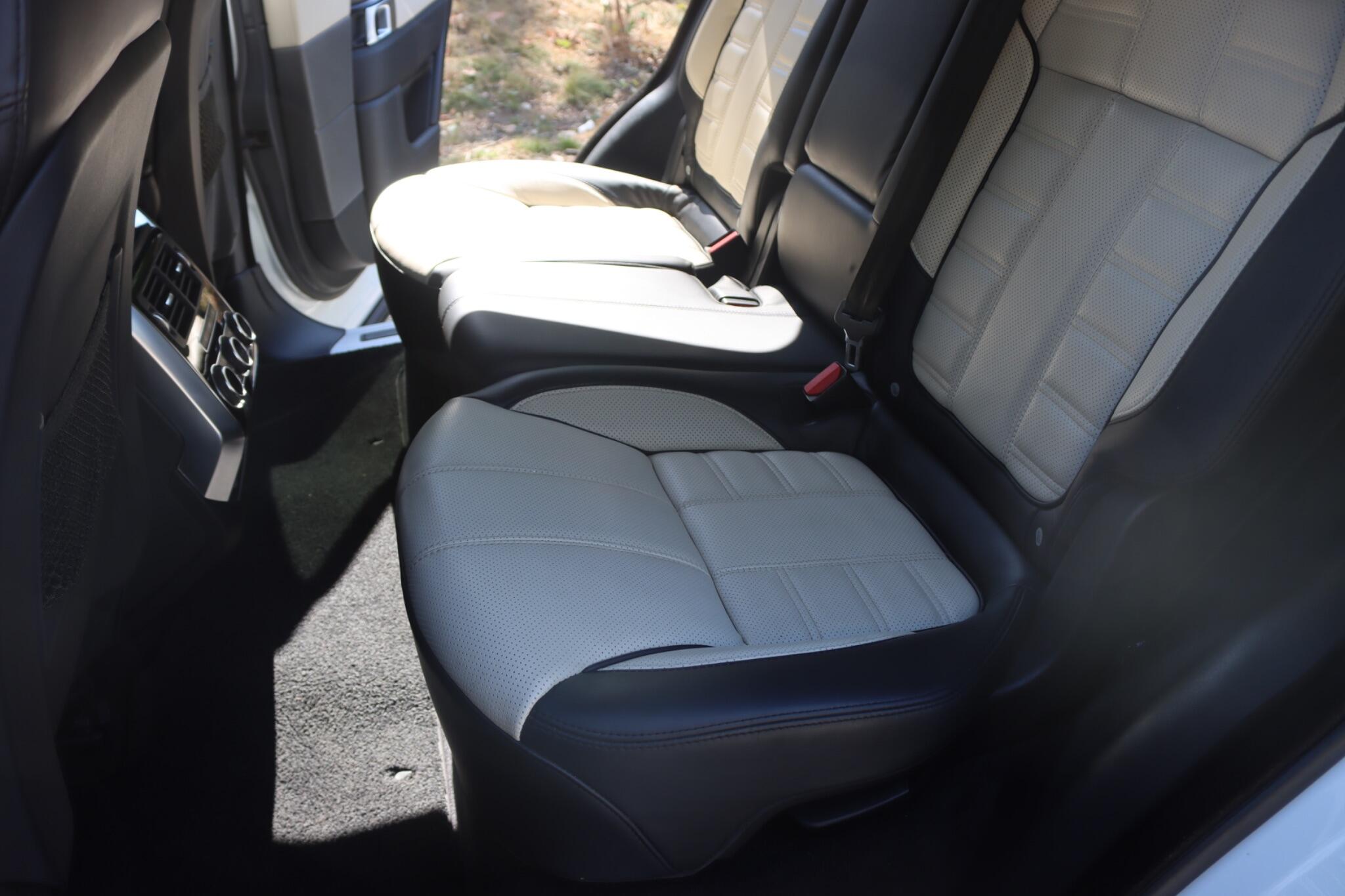 Land Rover Range Rover Sport view 32