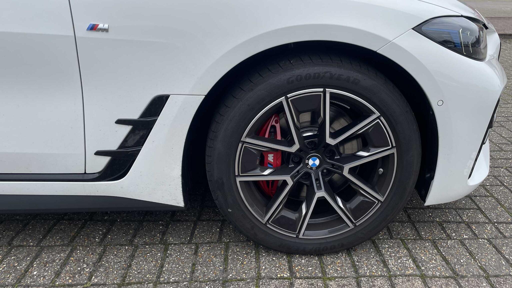 BMW 4 Series view 18