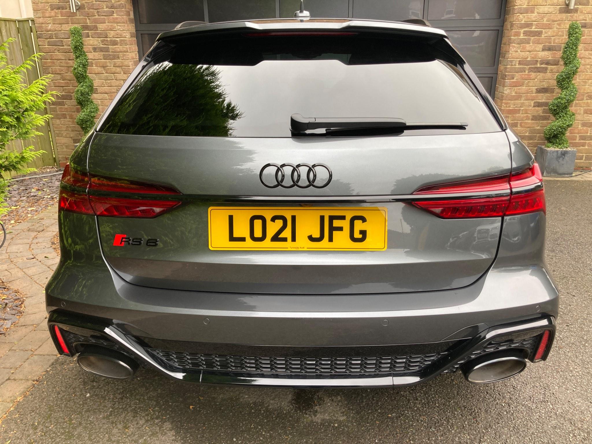 Audi RS6 view 13