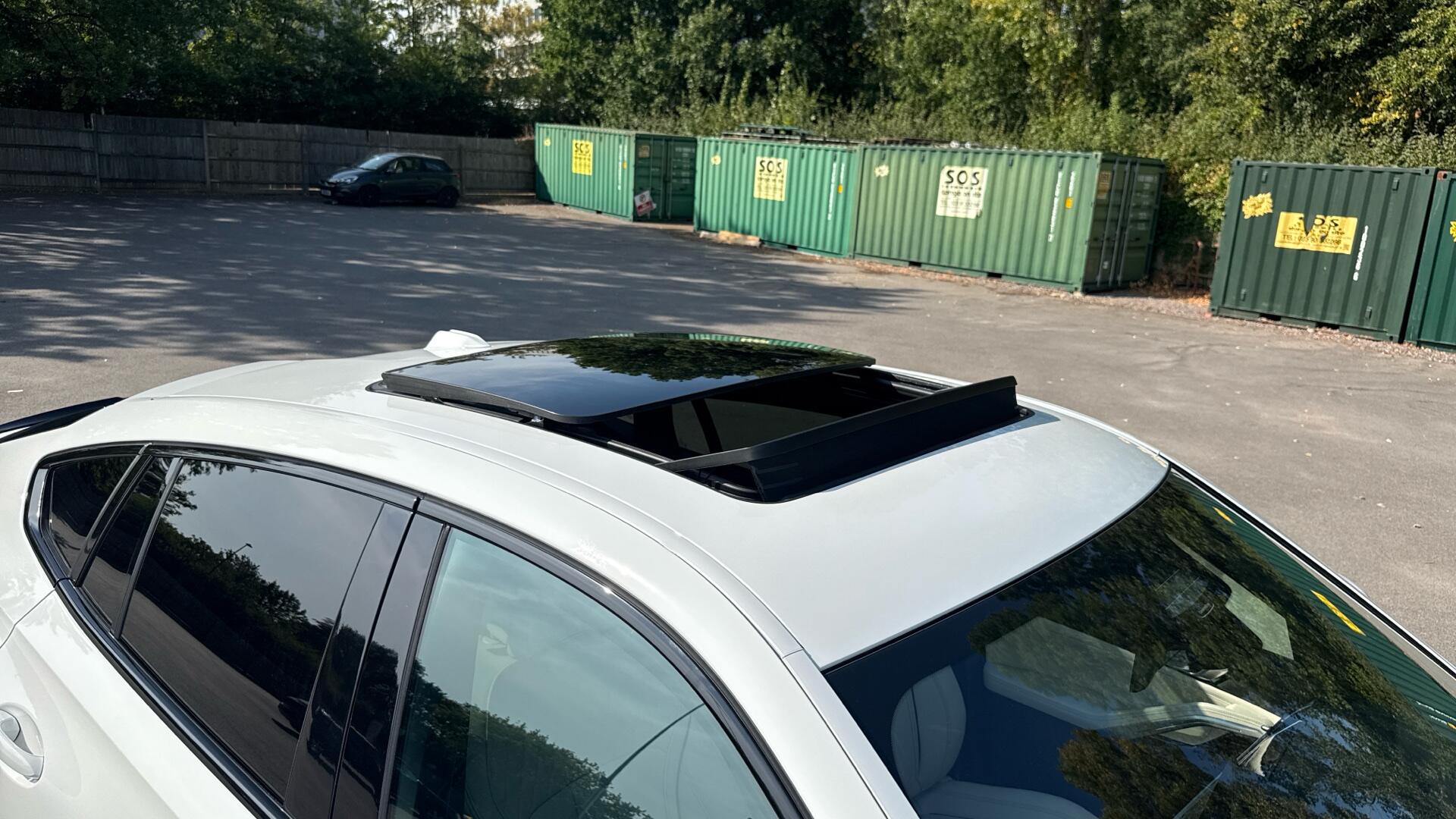 BMW X6 view 48