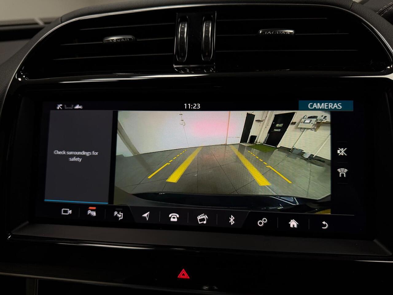 Jaguar Xe view 28