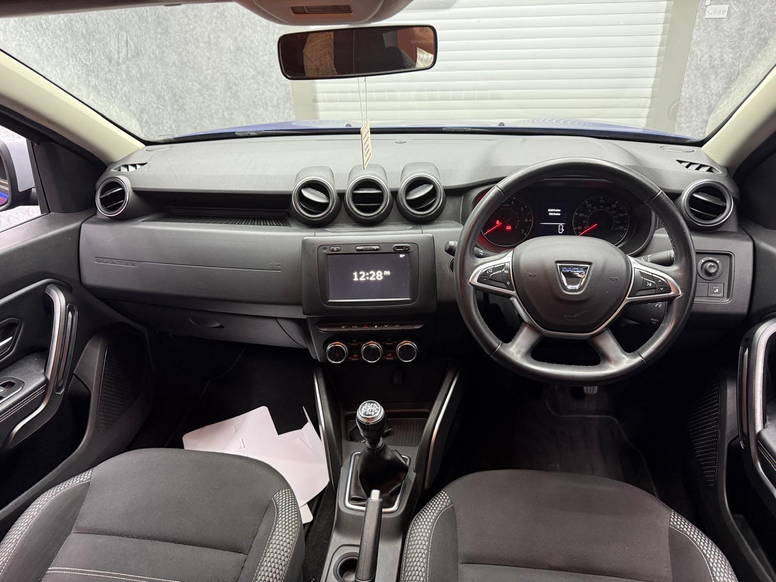 Dacia Duster view 8