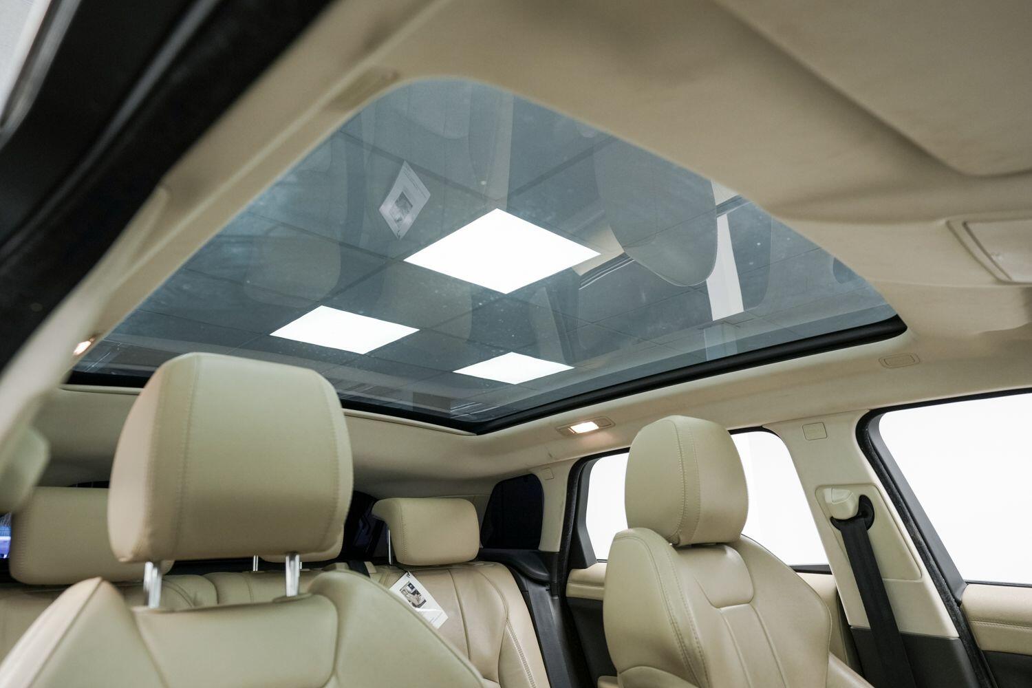 Land Rover Range Rover Evoque view 31