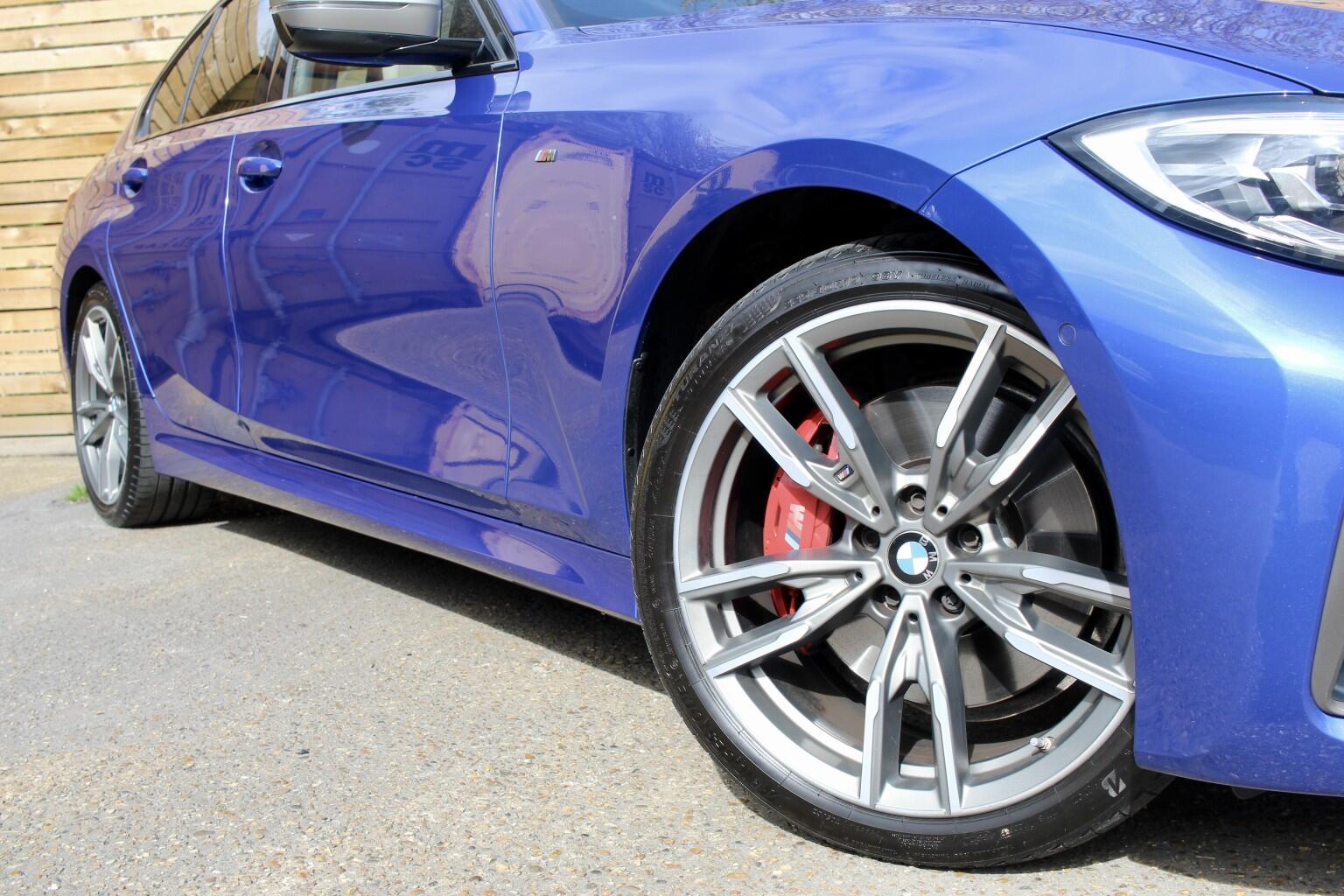 BMW 3 Series view 58