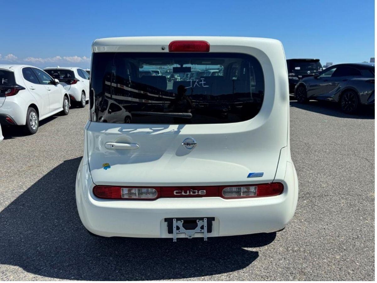 Nissan Cube view 7