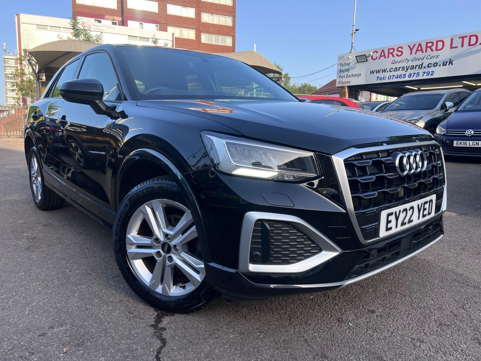 Audi Q2 view 4