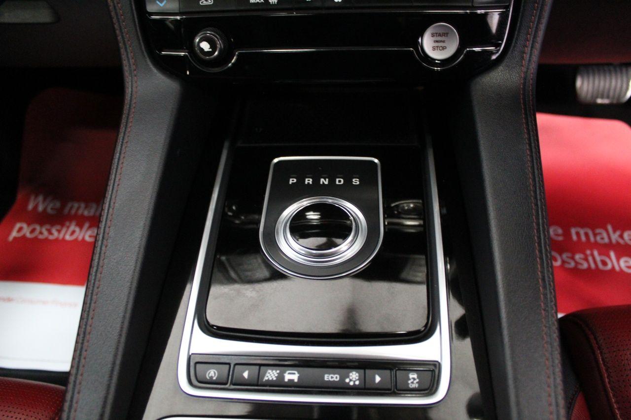 Jaguar F-Pace view 48