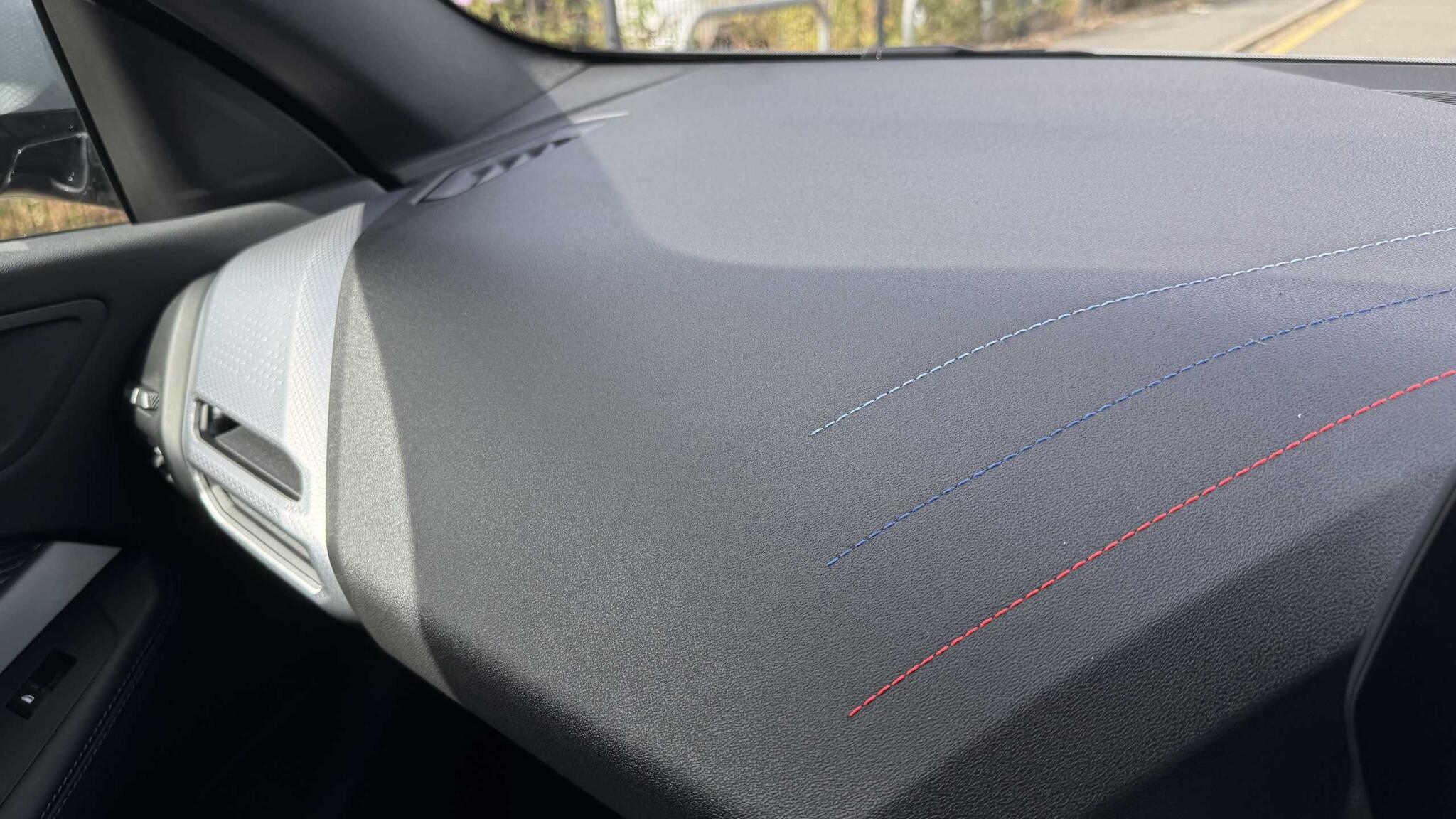 BMW 2 Series view 34