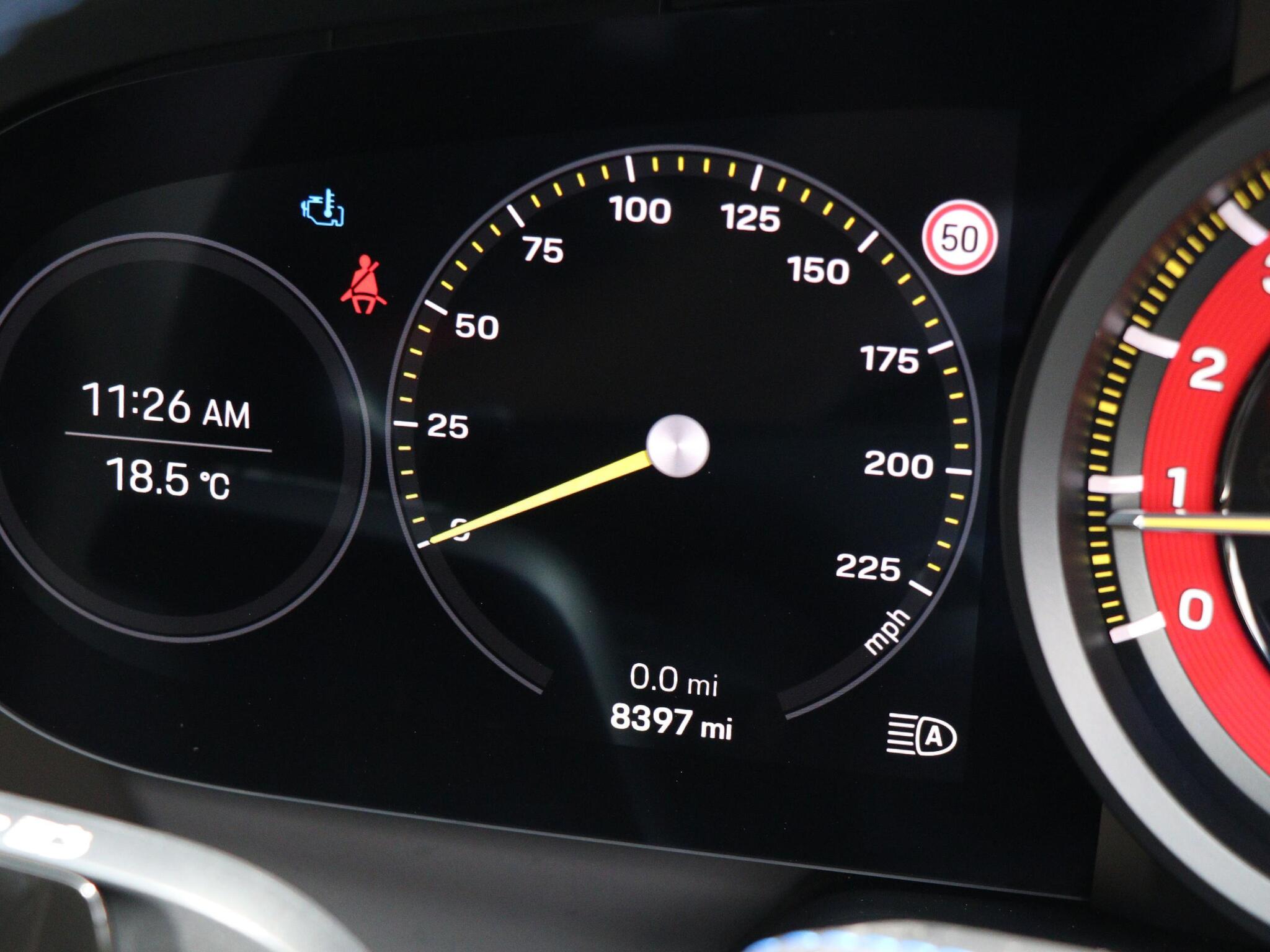 Porsche 911 view 36