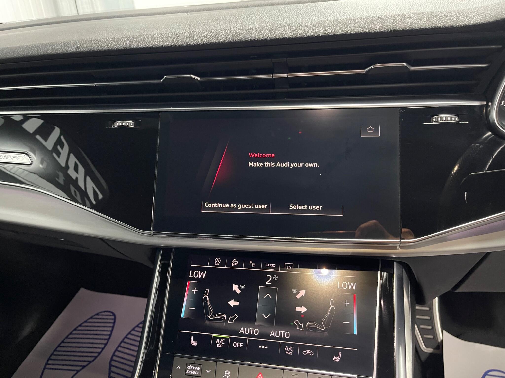 Audi Q7 view 38