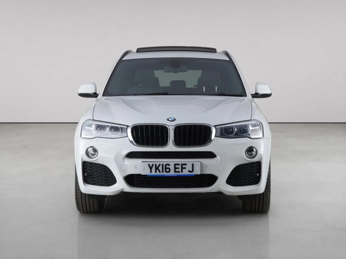 BMW X3 view 5