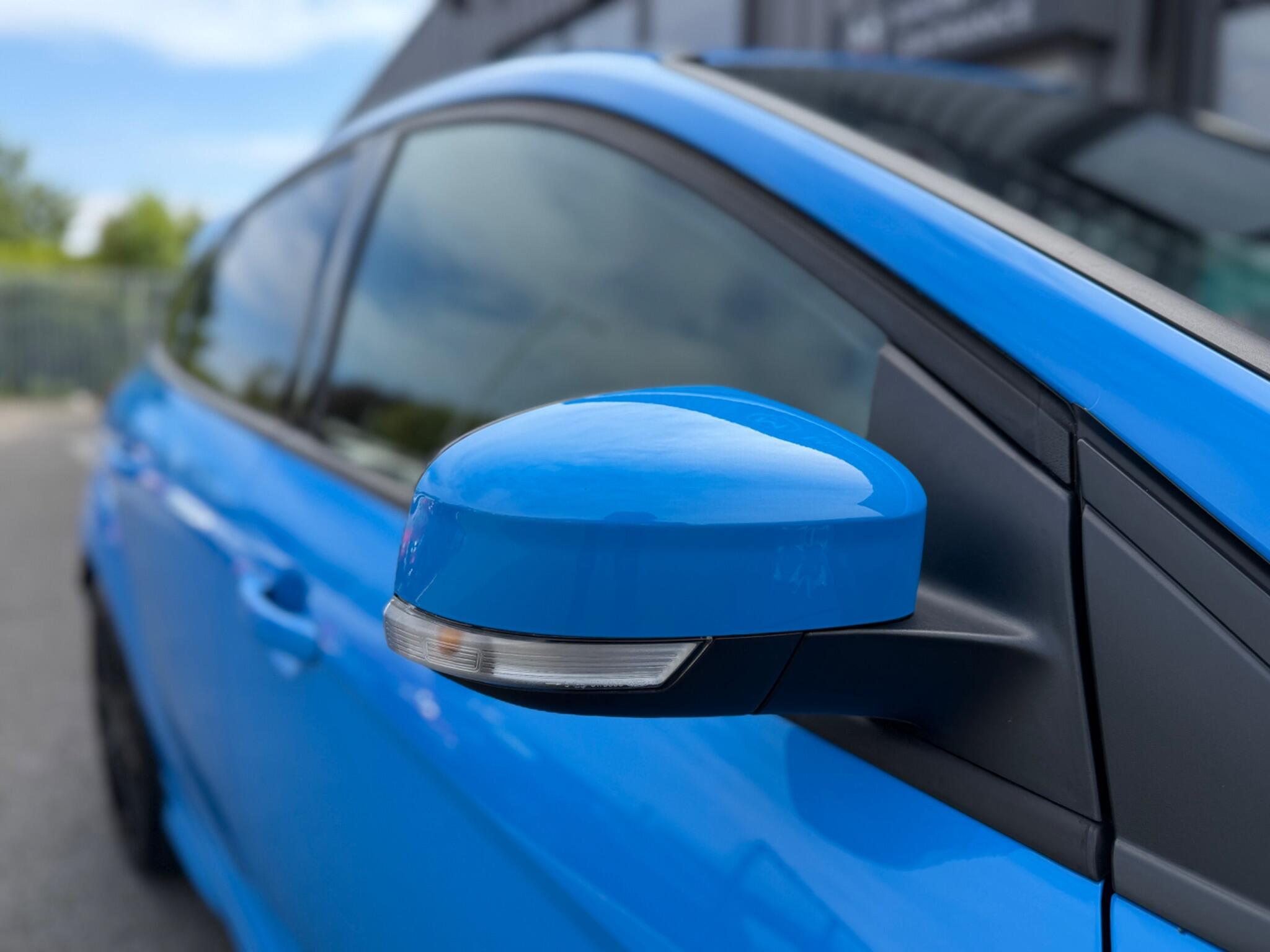 Ford Focus view 30