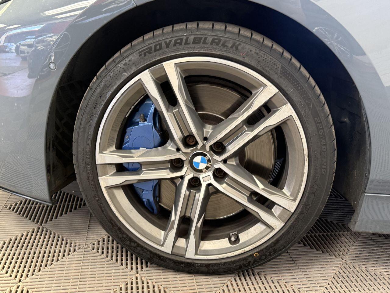 BMW 1 Series view 21
