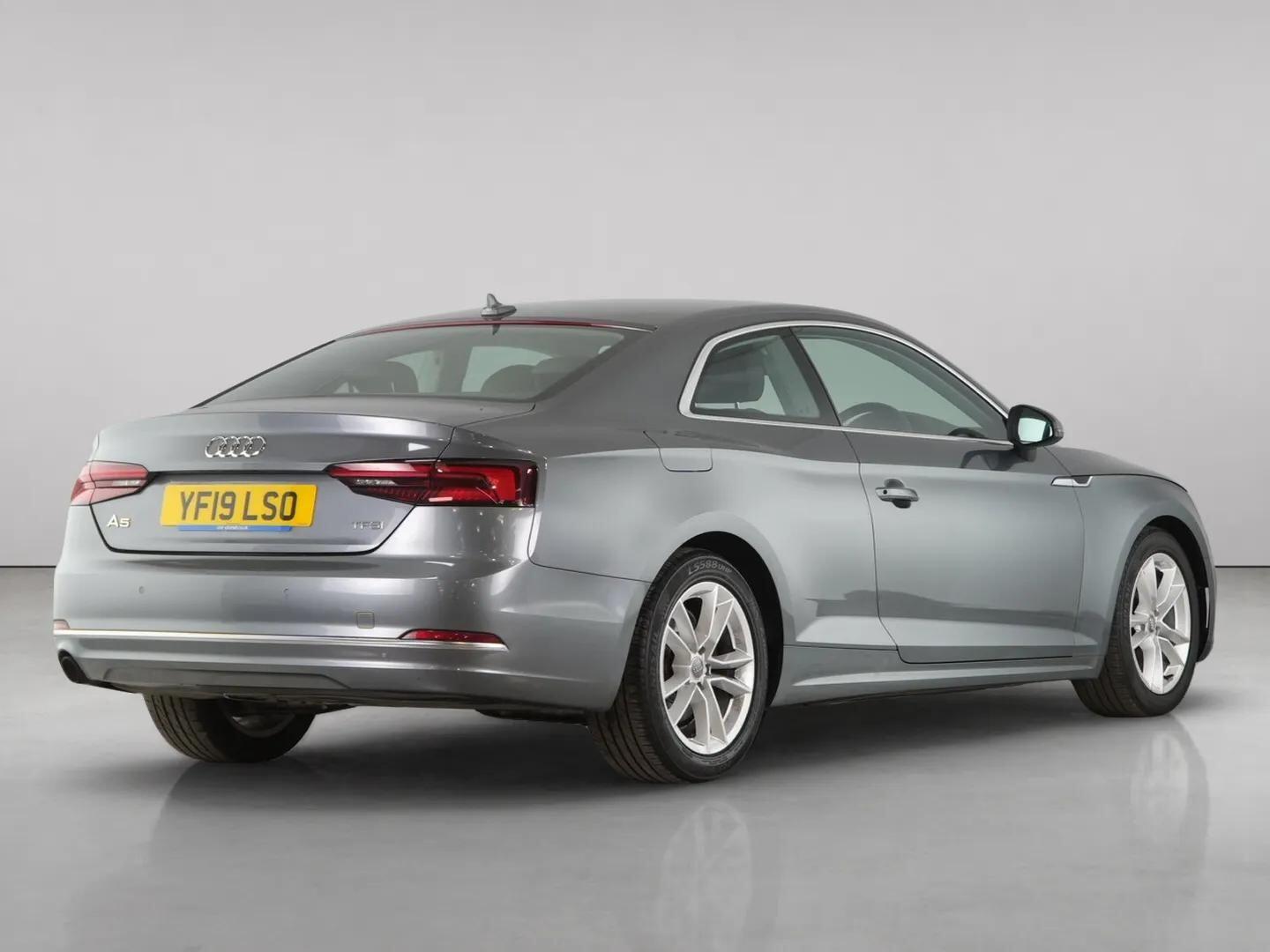 Audi A5 view 8