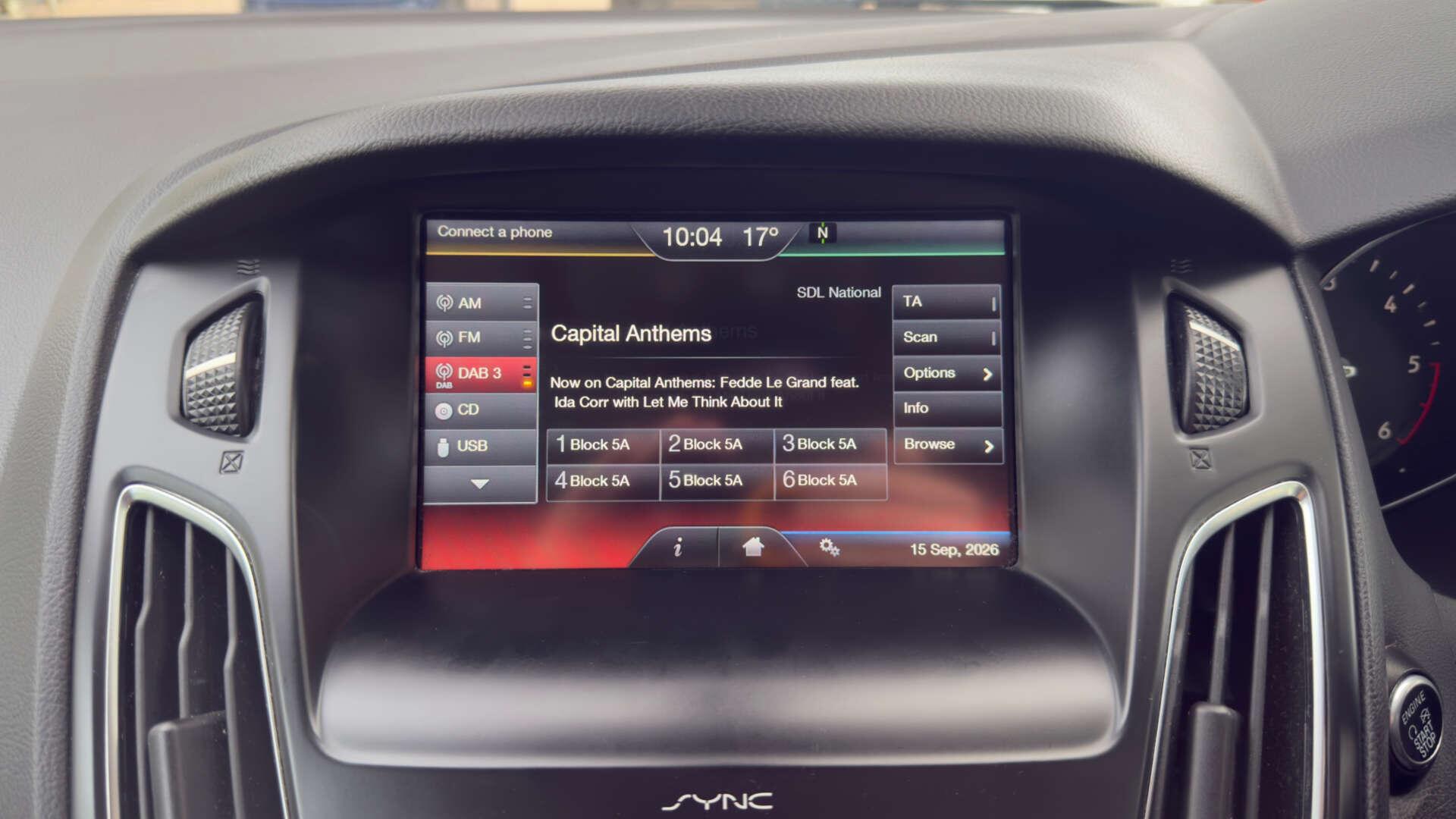 Ford Focus view 27
