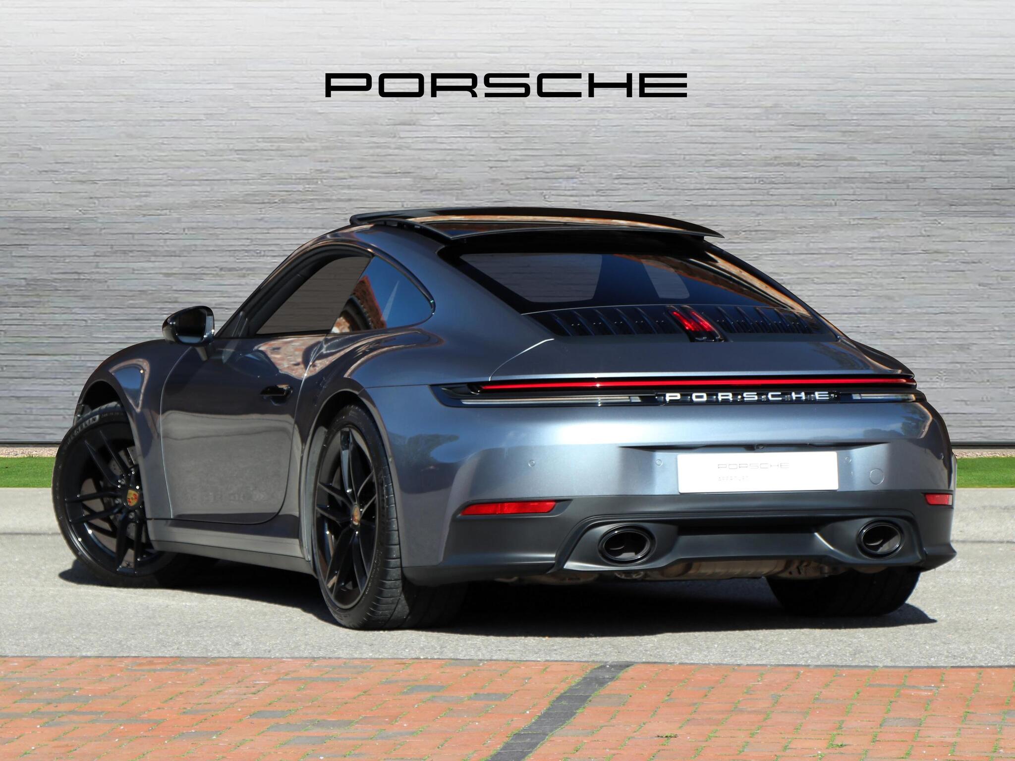 Porsche 911 view 2