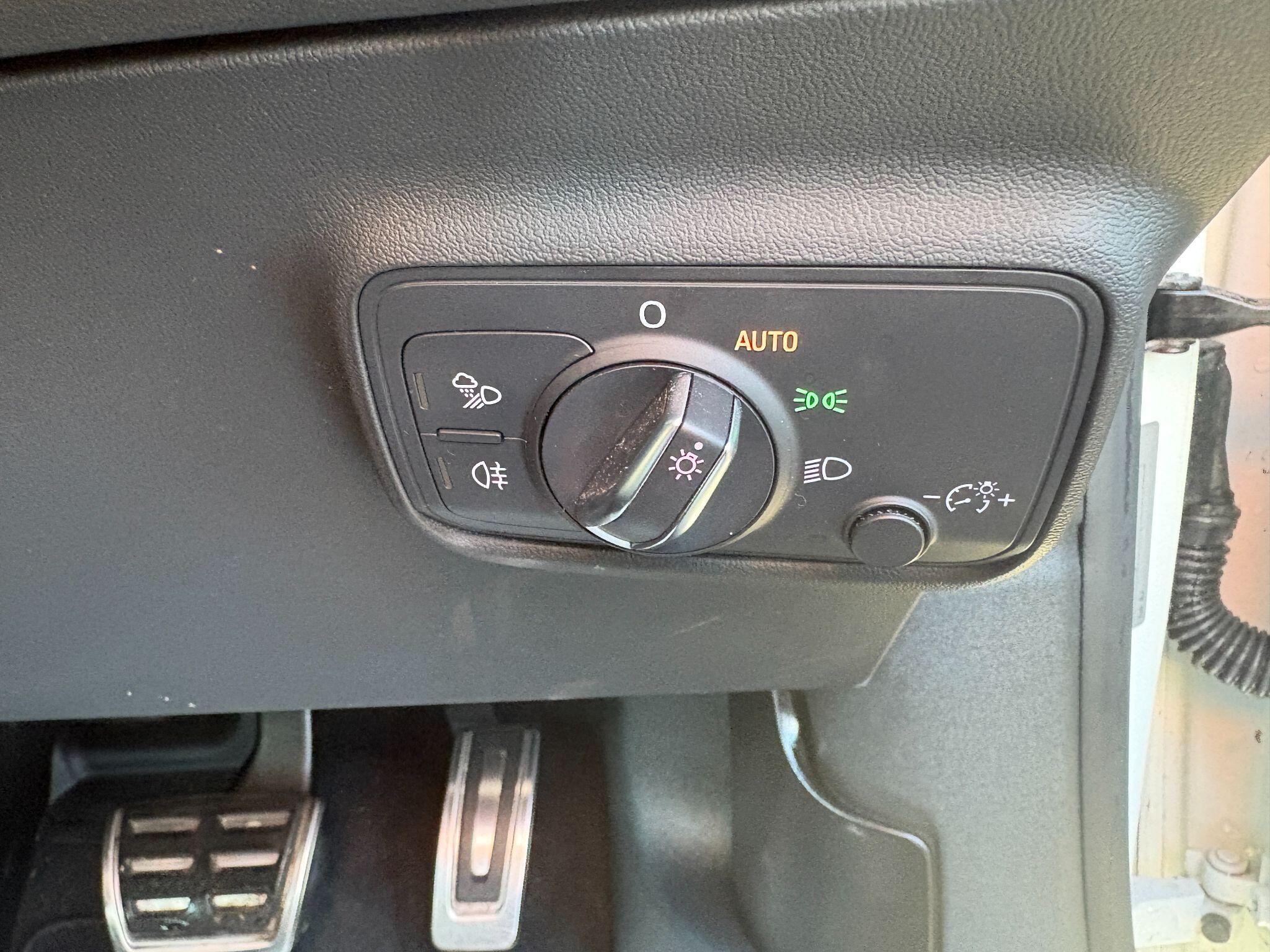 Audi TT view 36