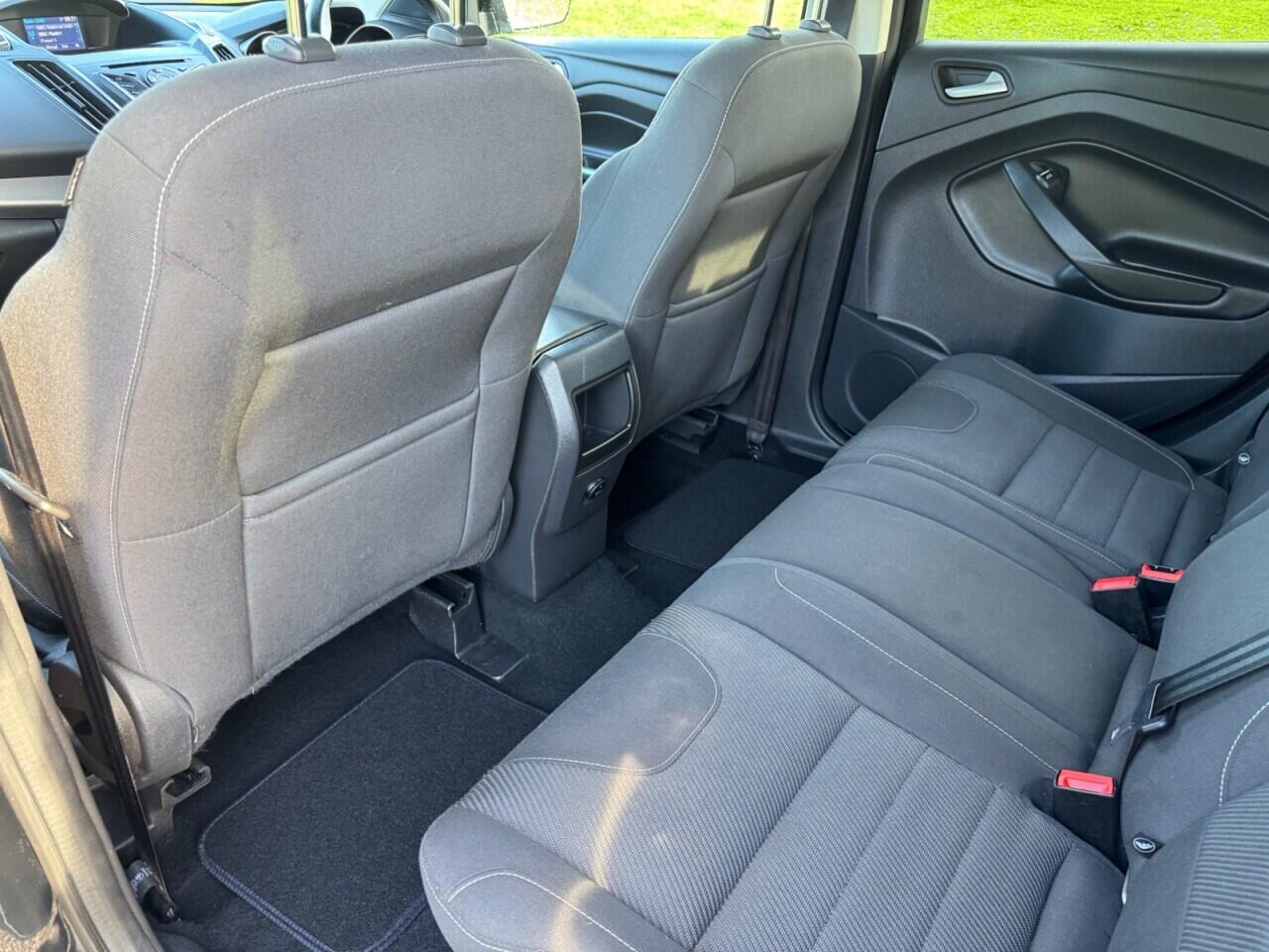 Ford Kuga view 18
