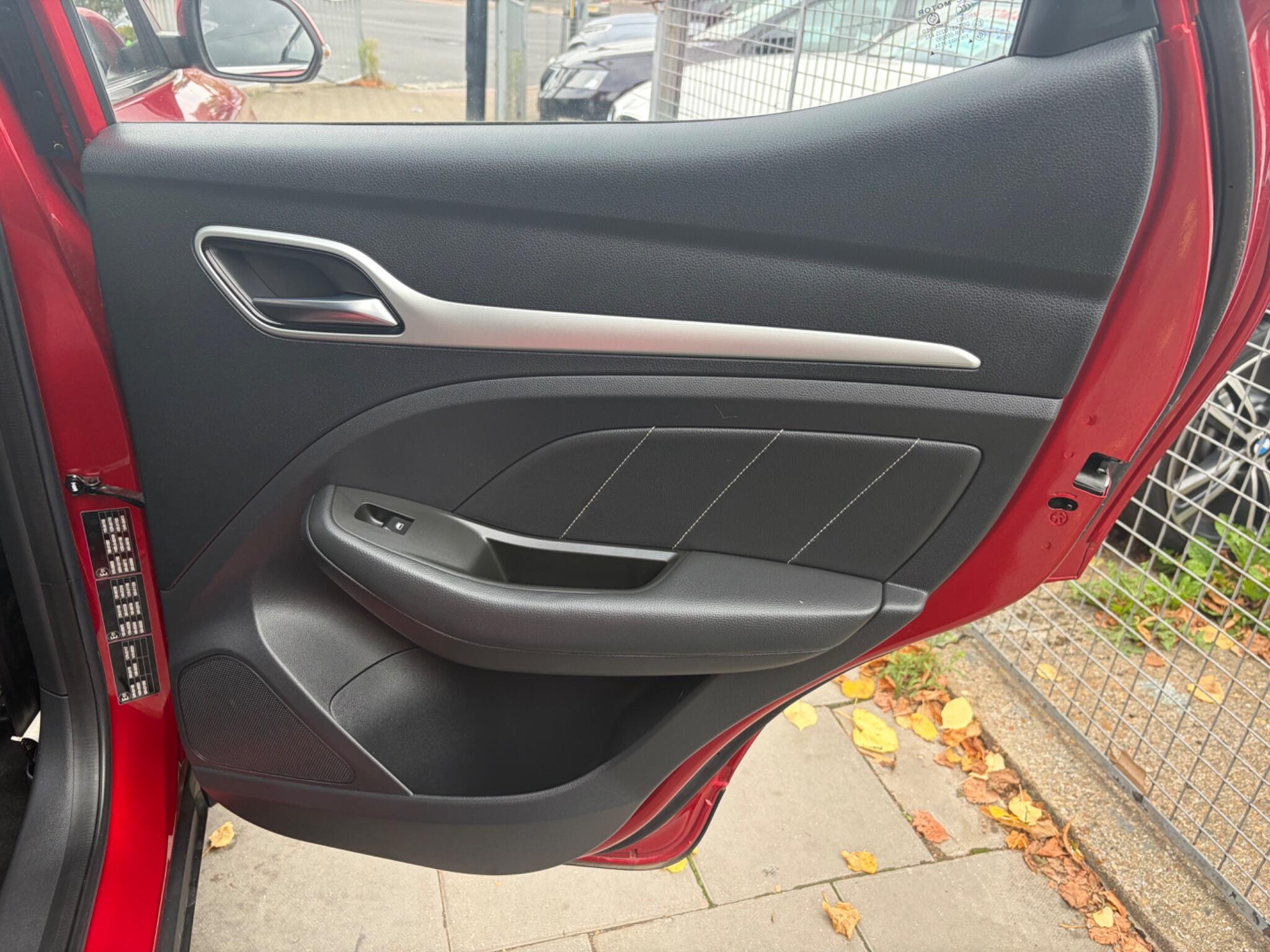 MG ZS view 69