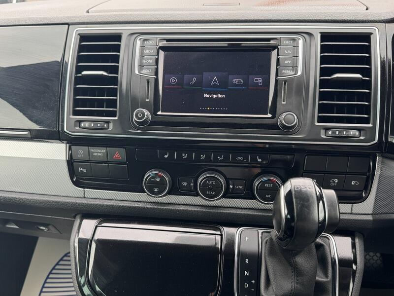 2018 Volkswagen Caravelle image 40