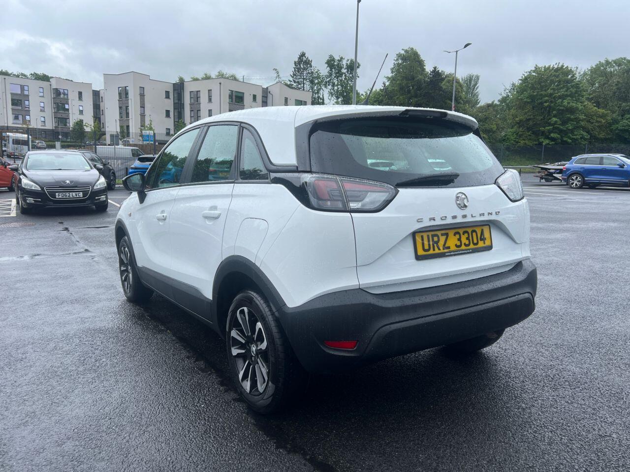 Vauxhall Crossland view 4