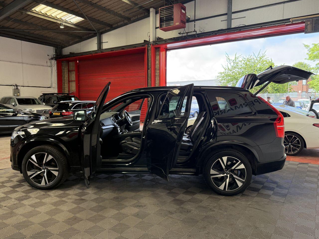 Volvo XC90 view 13