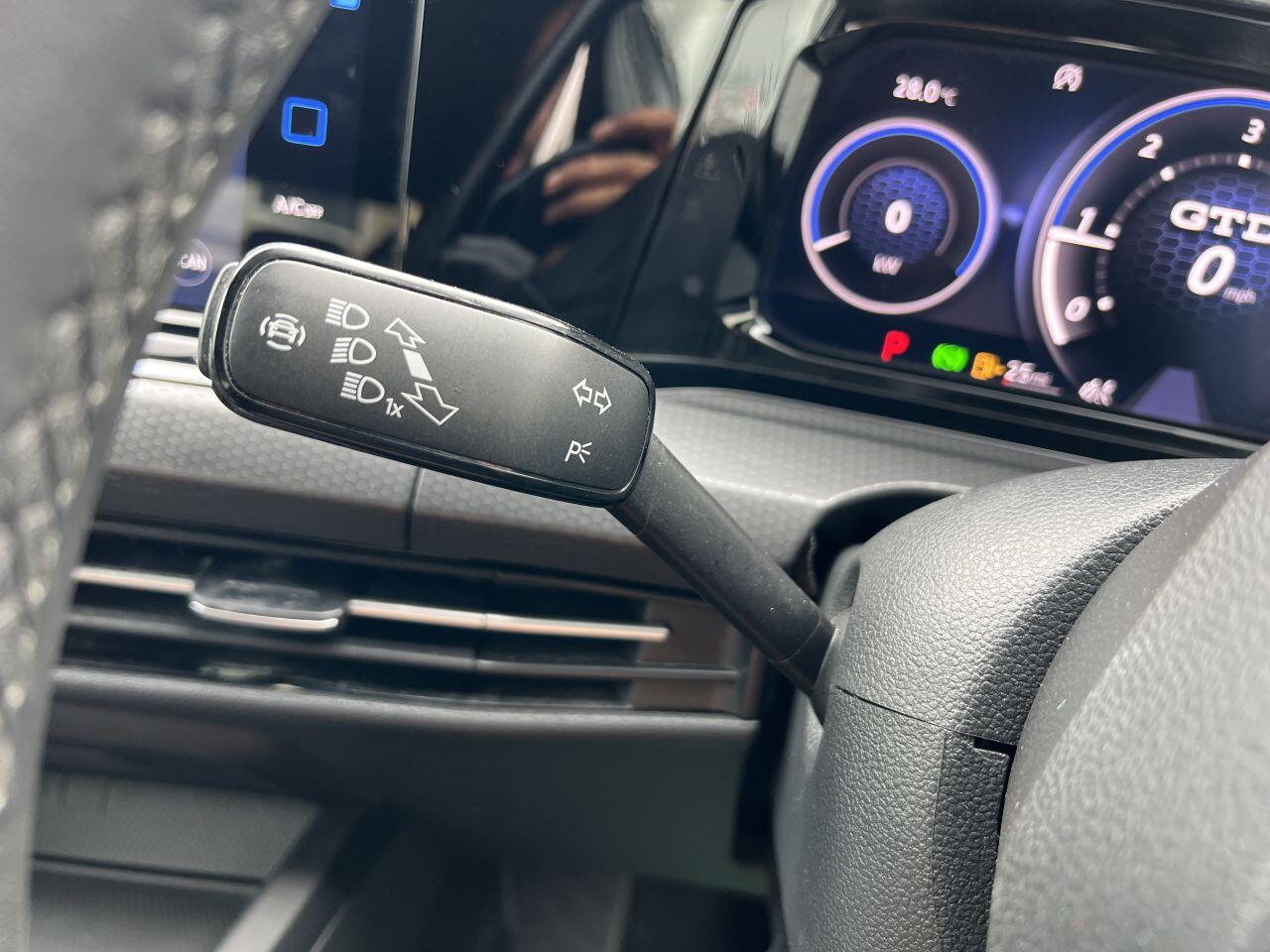Volkswagen Golf view 61