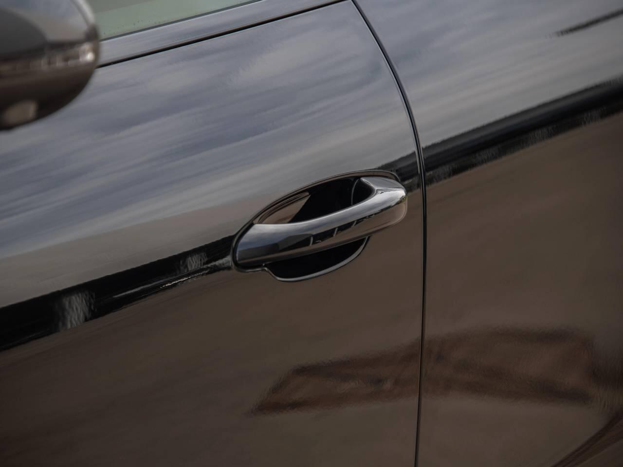 Porsche Macan view 17