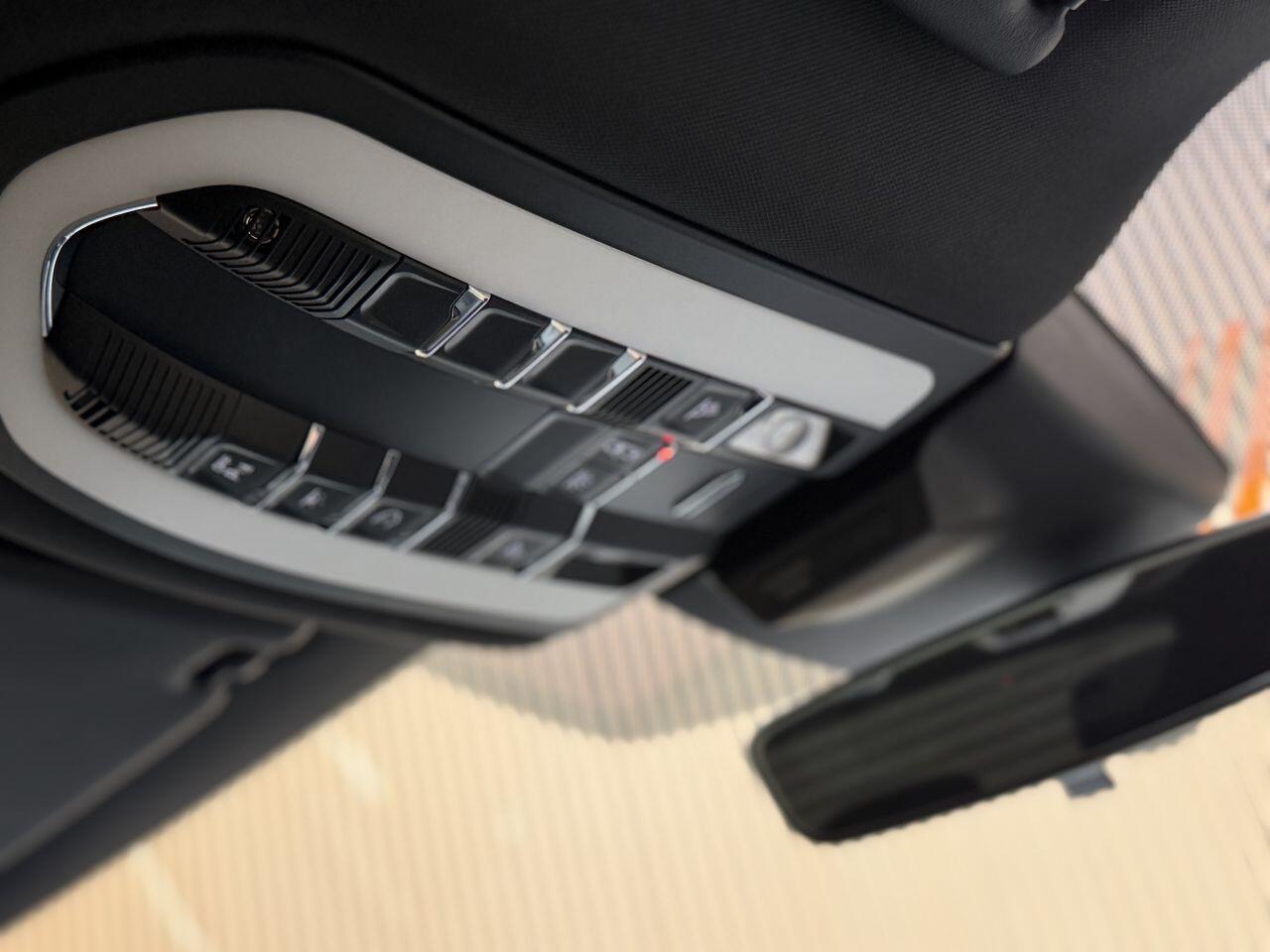 Porsche Macan view 39