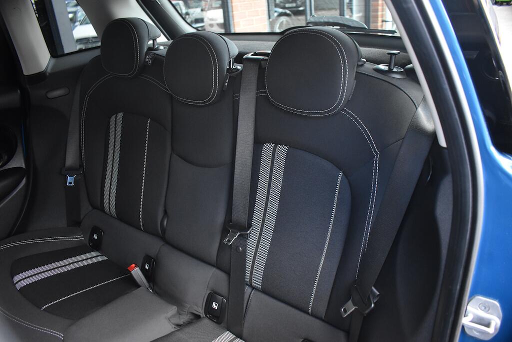 Mini Cooper view 44