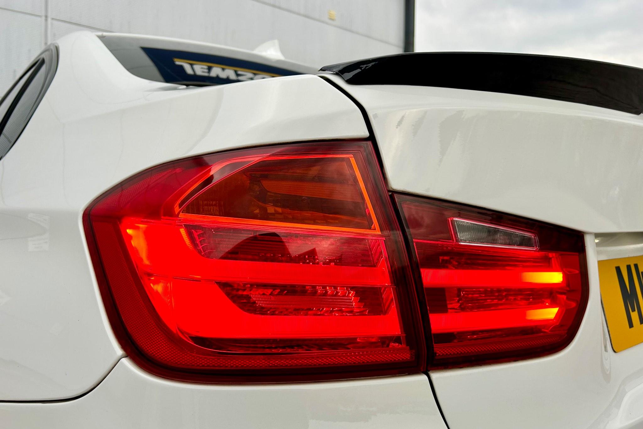 BMW 3 Series view 14