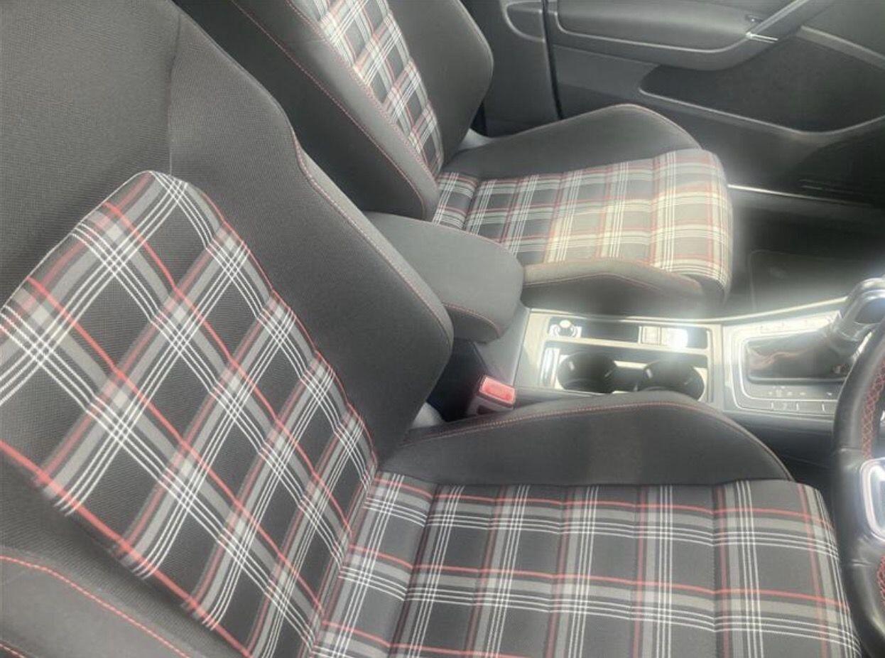 Volkswagen Golf view 11
