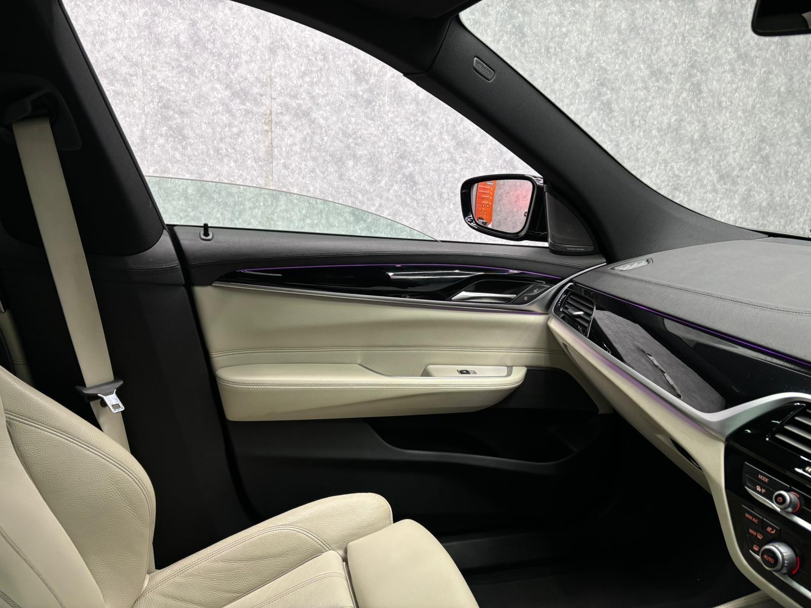 BMW 6 Series Gran Turismo view 37