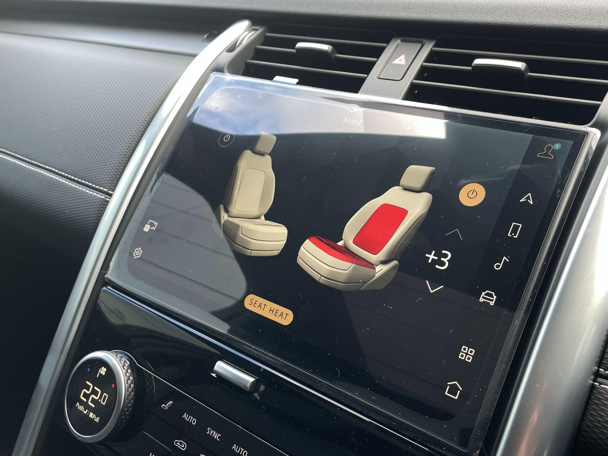 Land Rover Discovery view 29