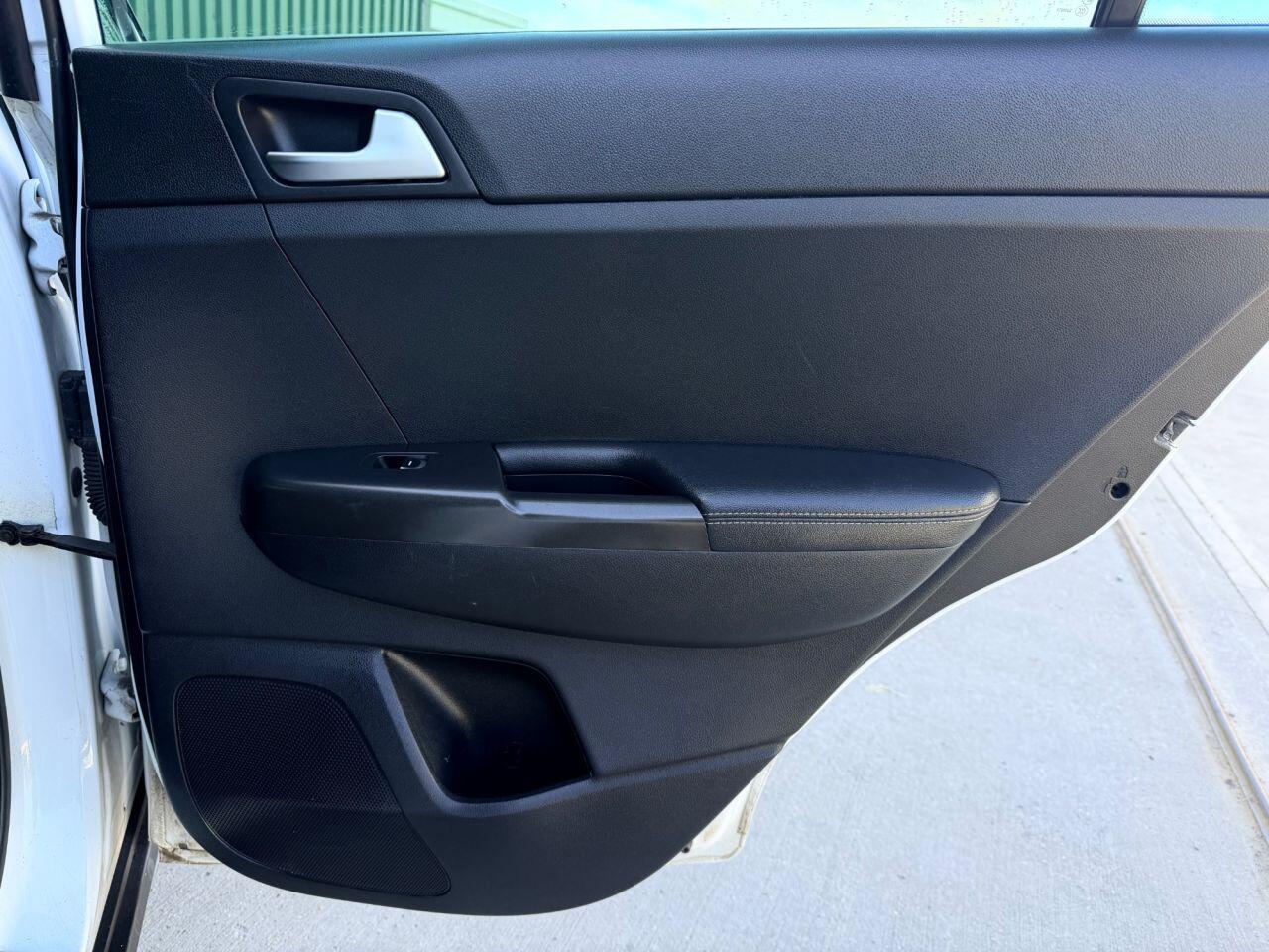 Kia Sportage view 16