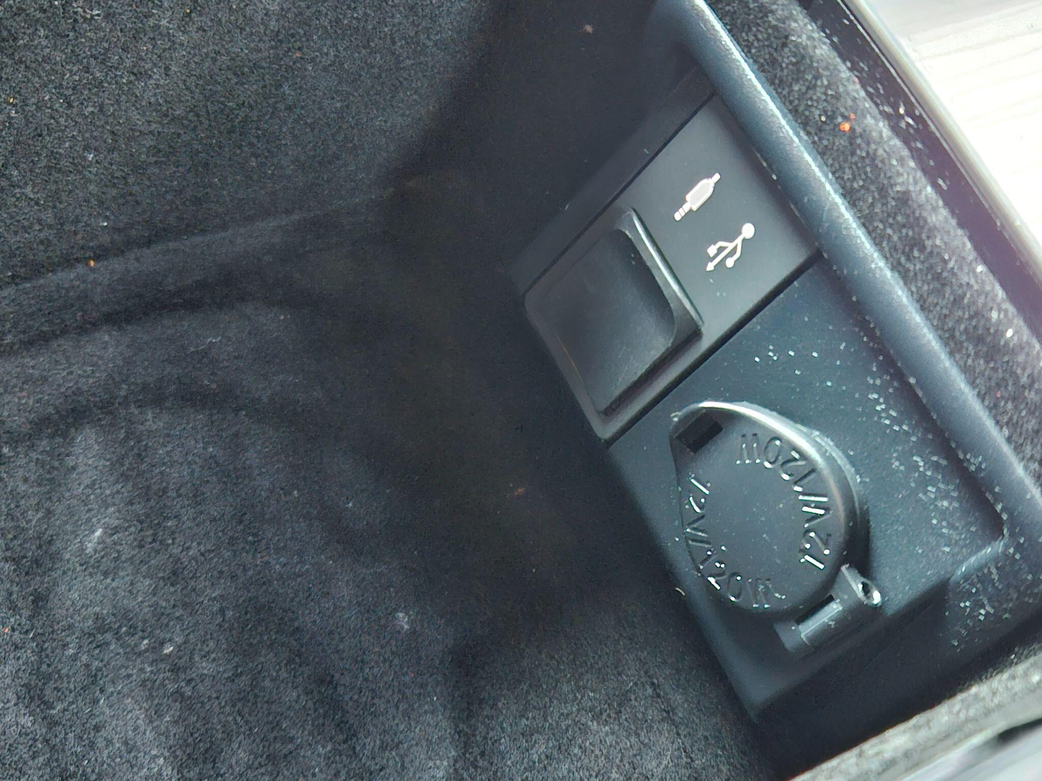 Lexus GS view 23