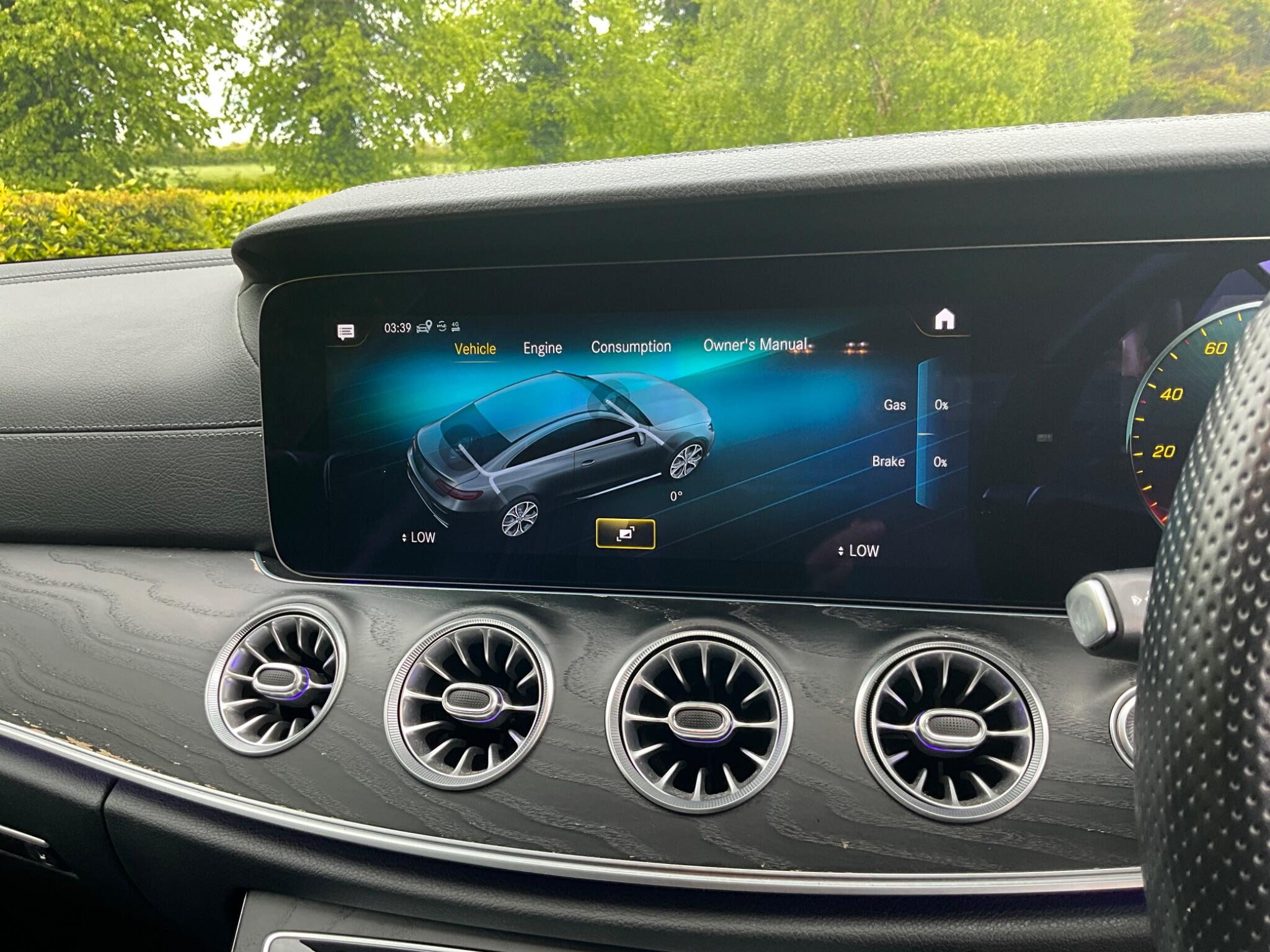 Mercedes-Benz E Class view 27