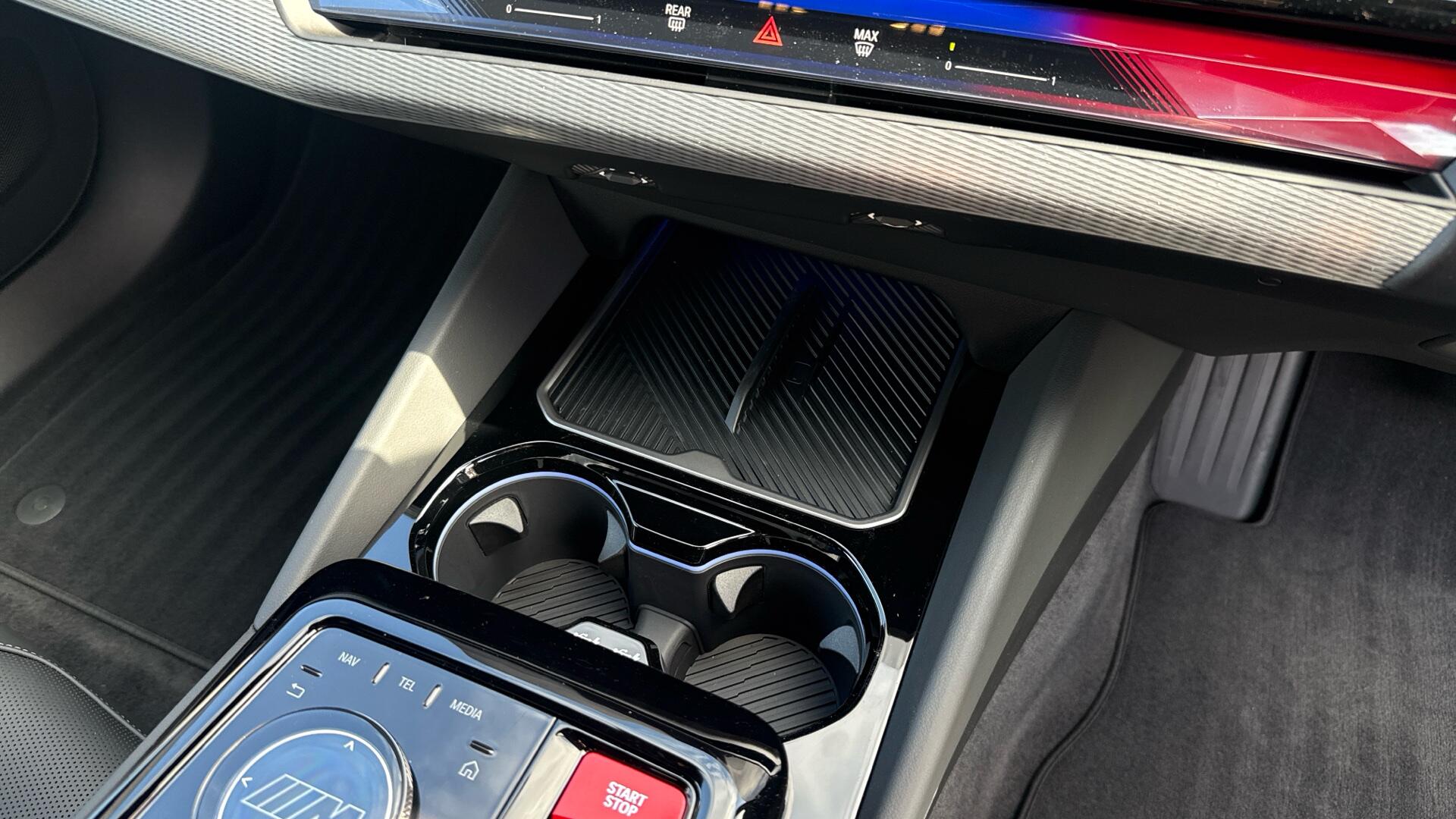 BMW M5 view 38