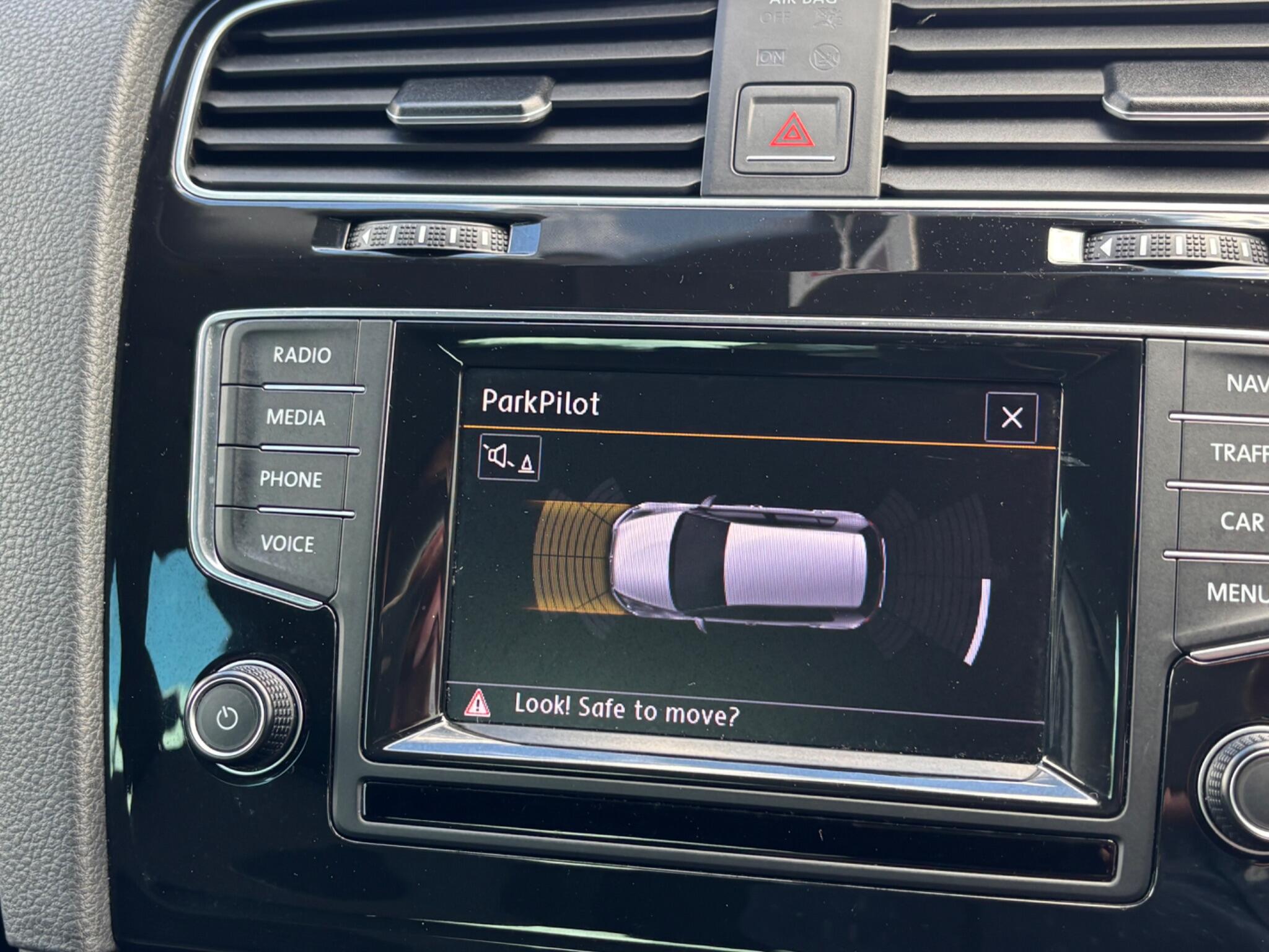 Volkswagen Golf view 29