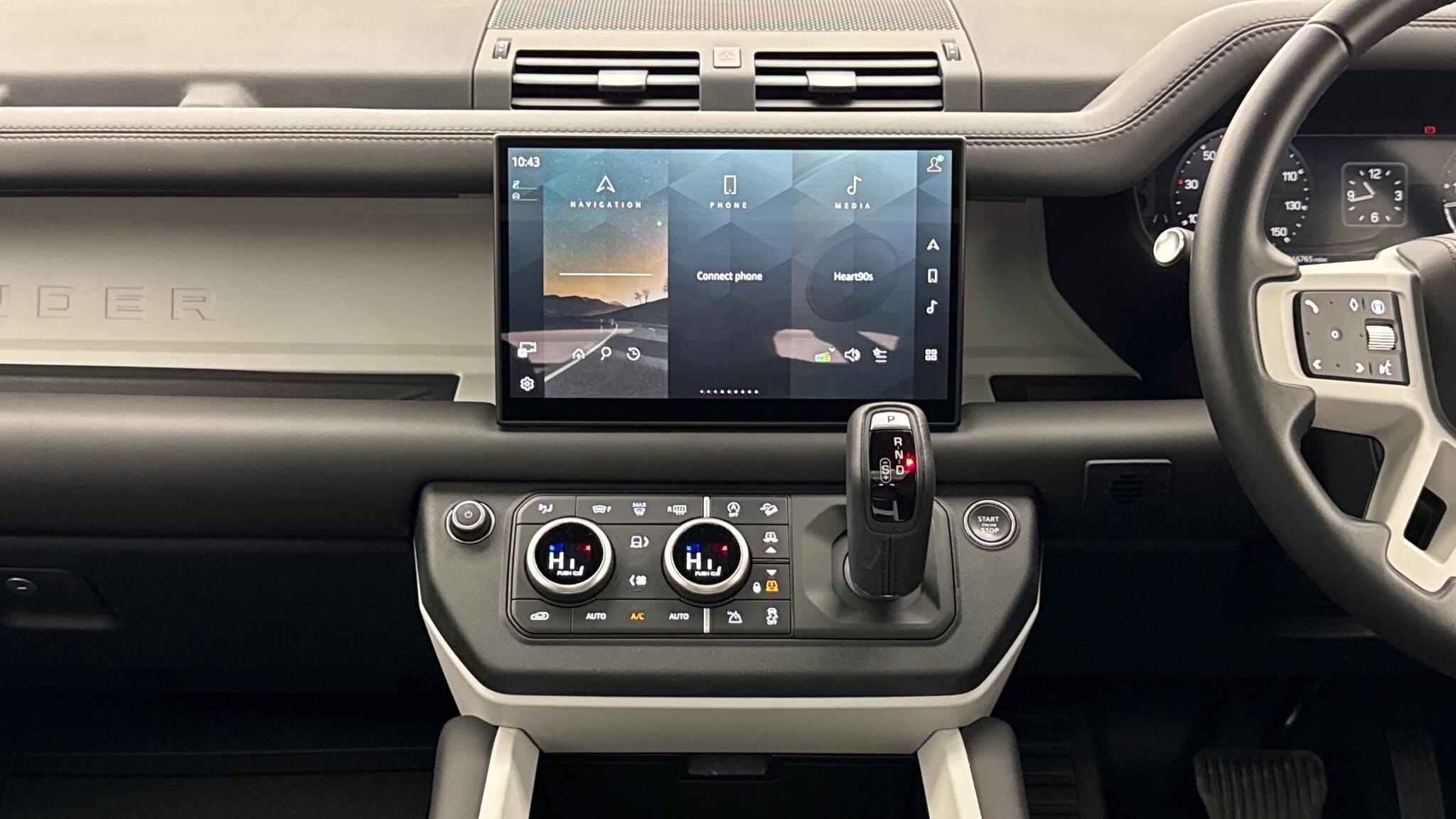 Land Rover Defender view 14