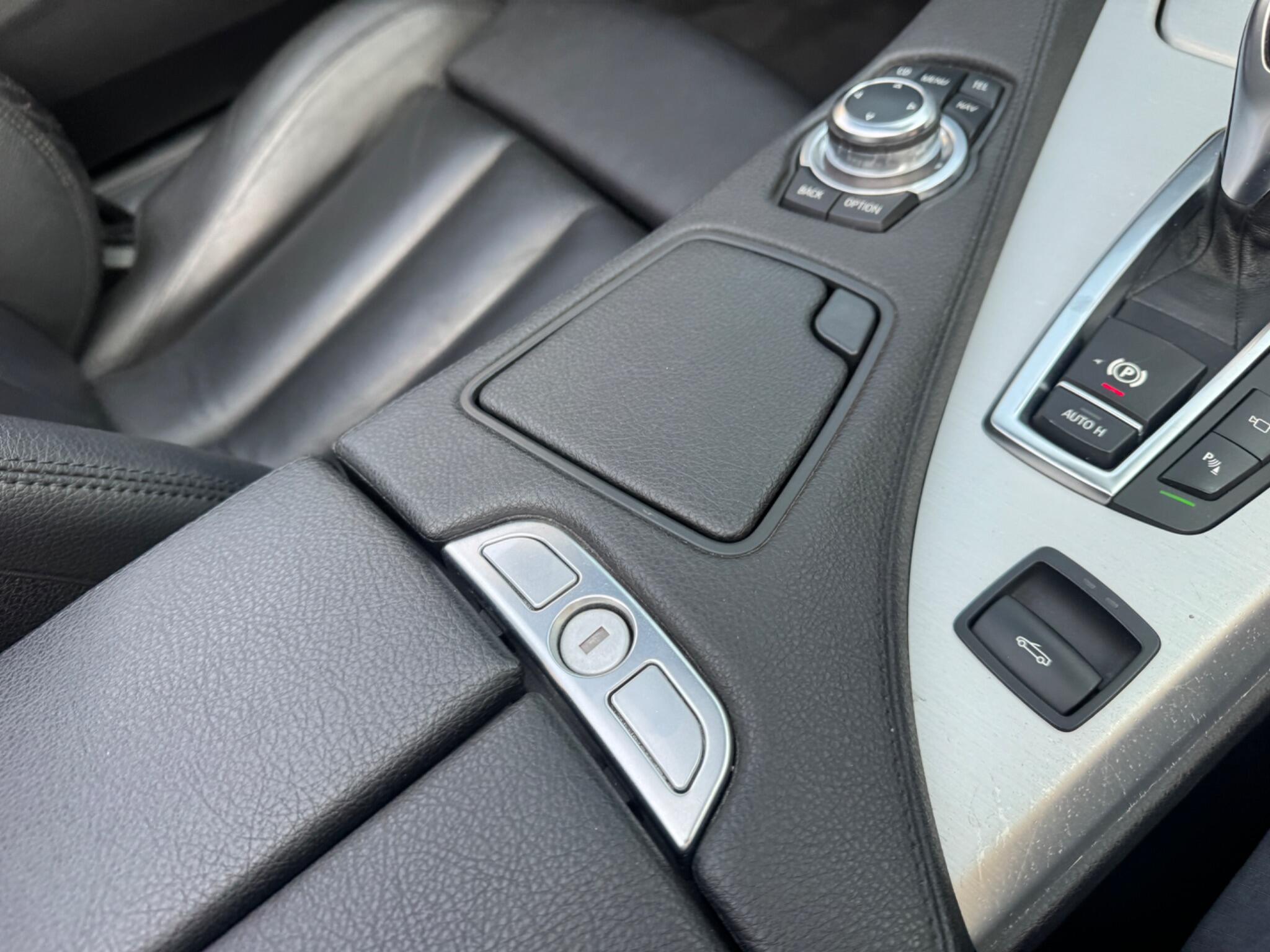 BMW 6 Series view 29