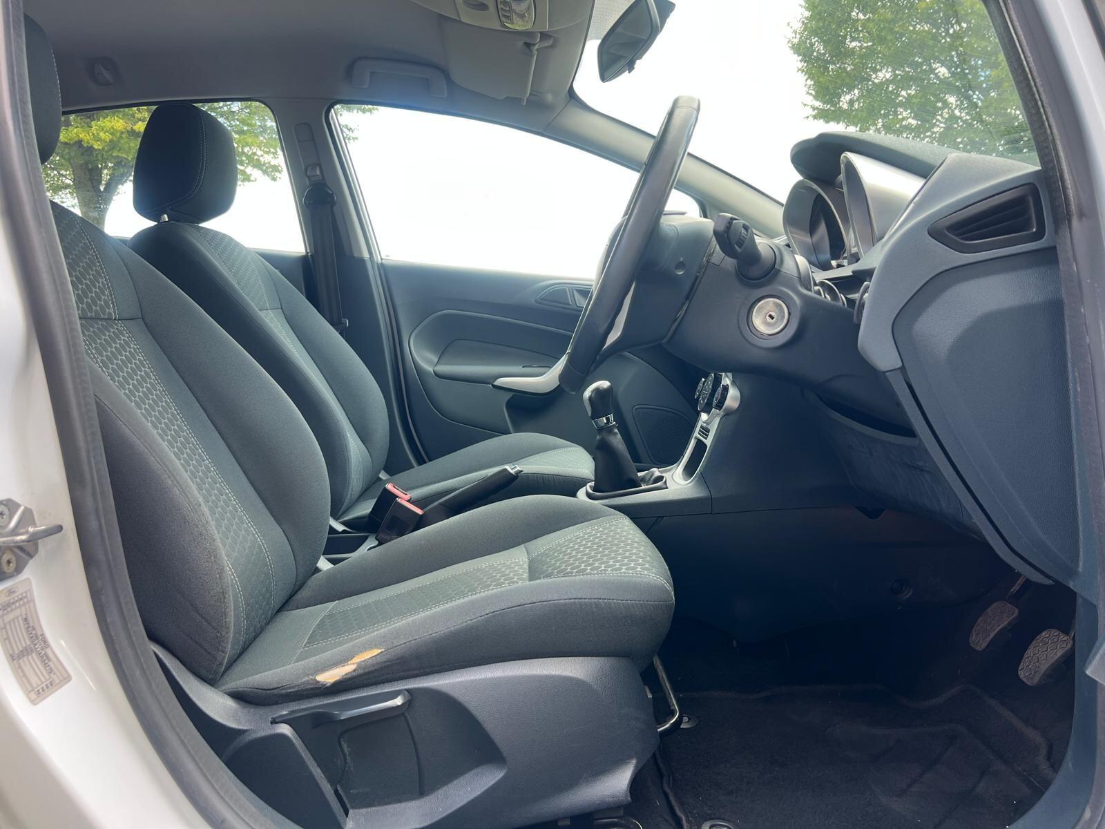 Ford Fiesta view 16